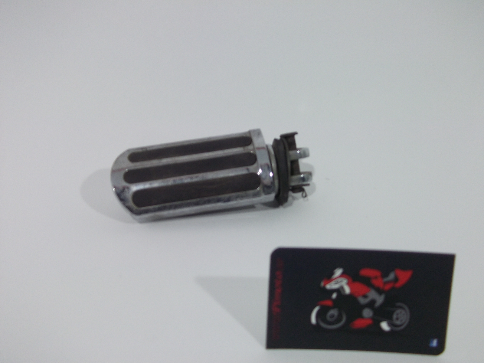 ESTRIBO TRASERO IZQUIERDO HONDA SHADOW VT 600 1993/04