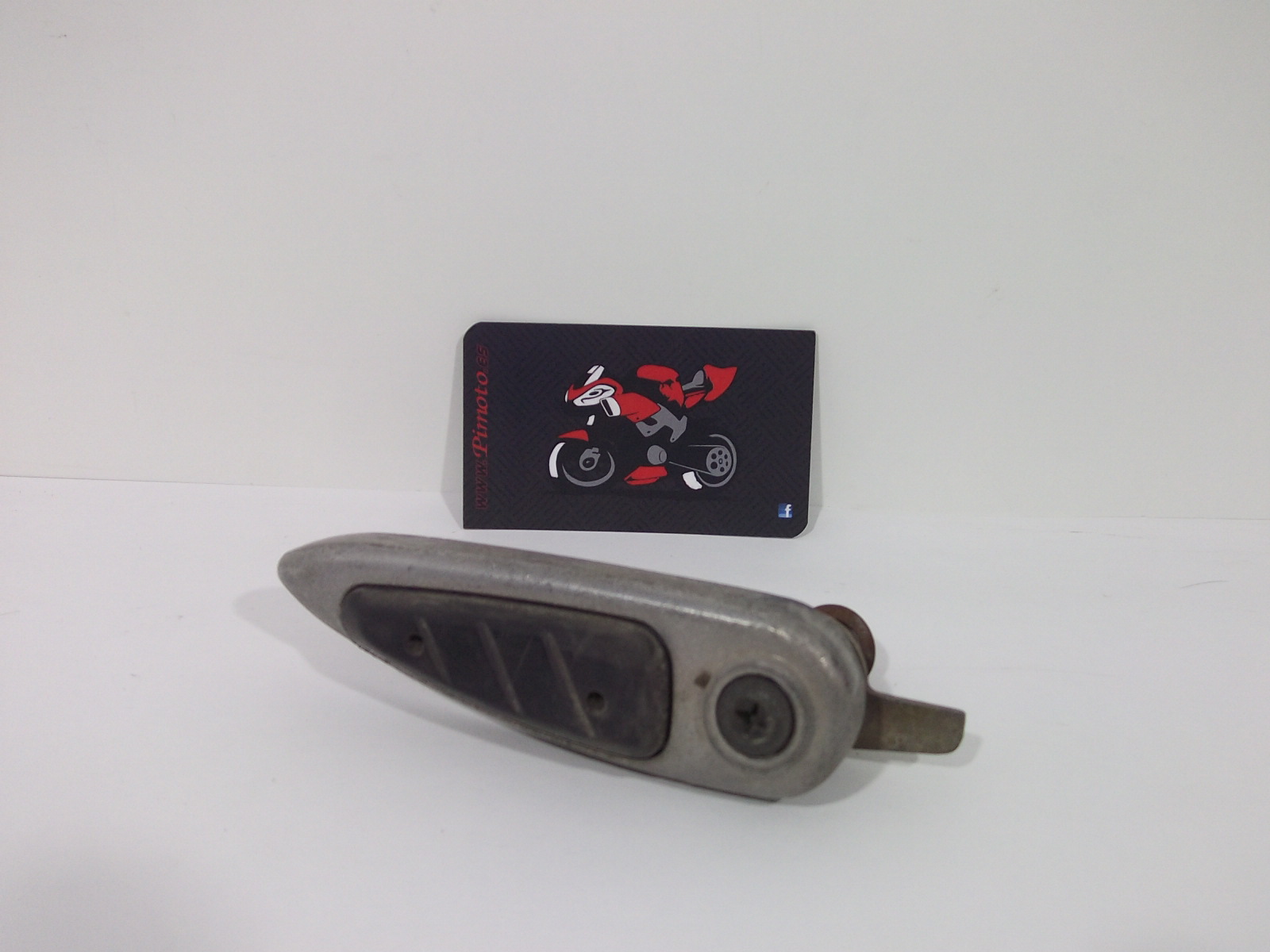 ESTRIBO TRASERO DERECHO PIAGGIO SKIPPER 125 1998/2004