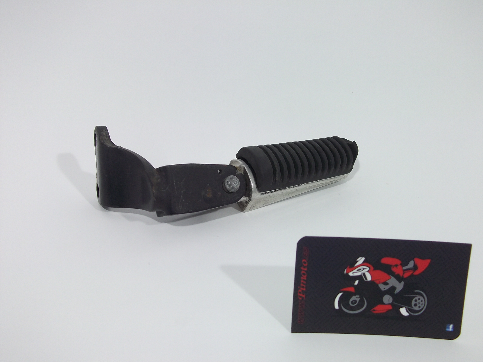 ESTRIBO TRASERO IZQUIERDO + SOPORTE YAMAHA XMAX 125-250 2005/09
