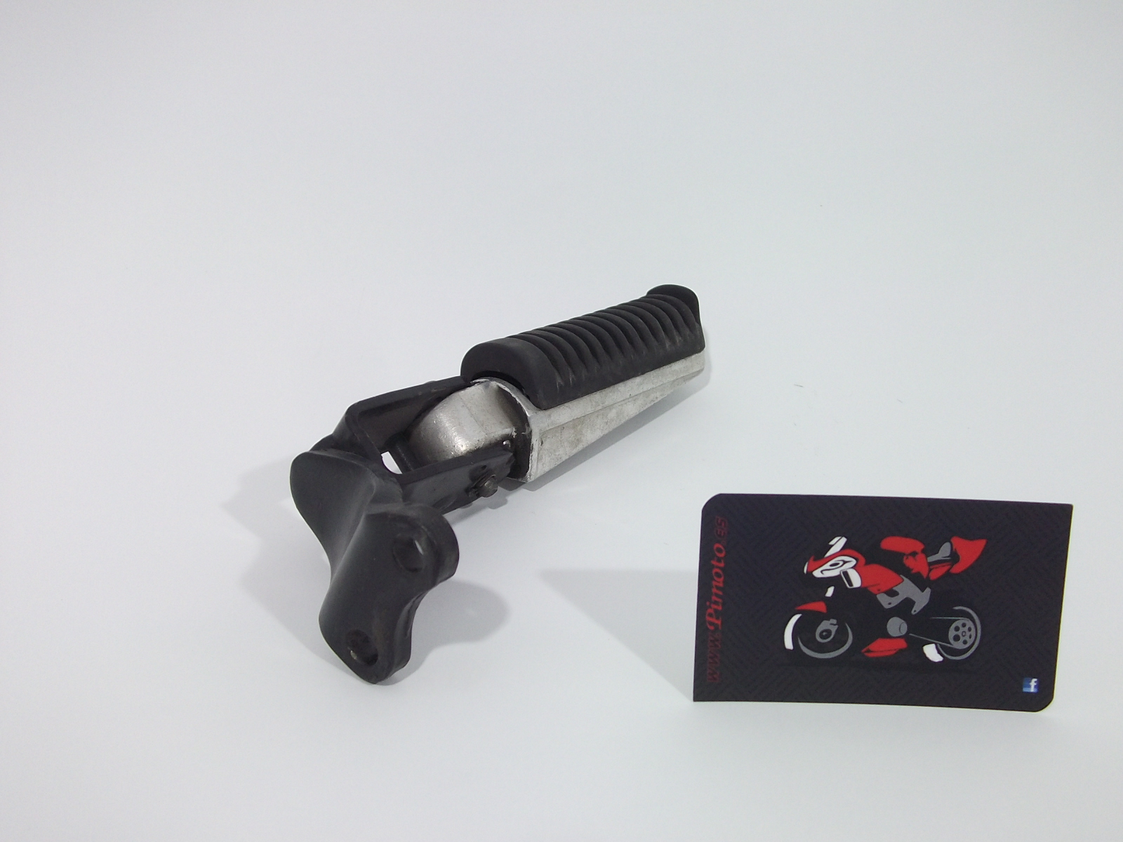 ESTRIBO TRASERO DERECHO + SOPORTE YAMAHA XMAX 125-250 2005/09 - Imagen 3