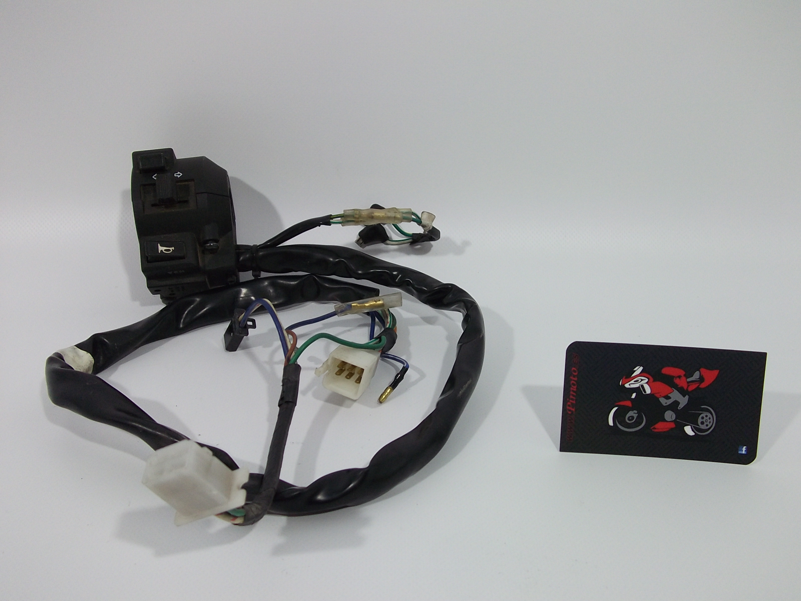 PI&Ntilde;A DE LUCES + CABLEADO IZQUIERDA SYM JOYRIDE 125 EVO 10/11