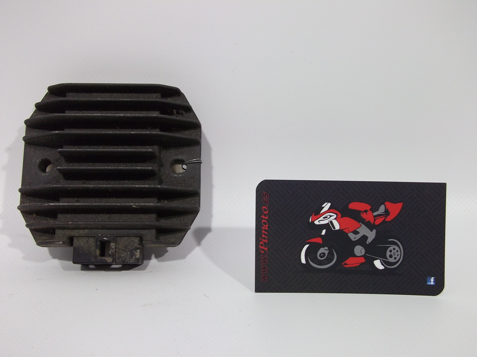 REGULADOR DE CORRIENTE YAMAHA TMAX 2001/03