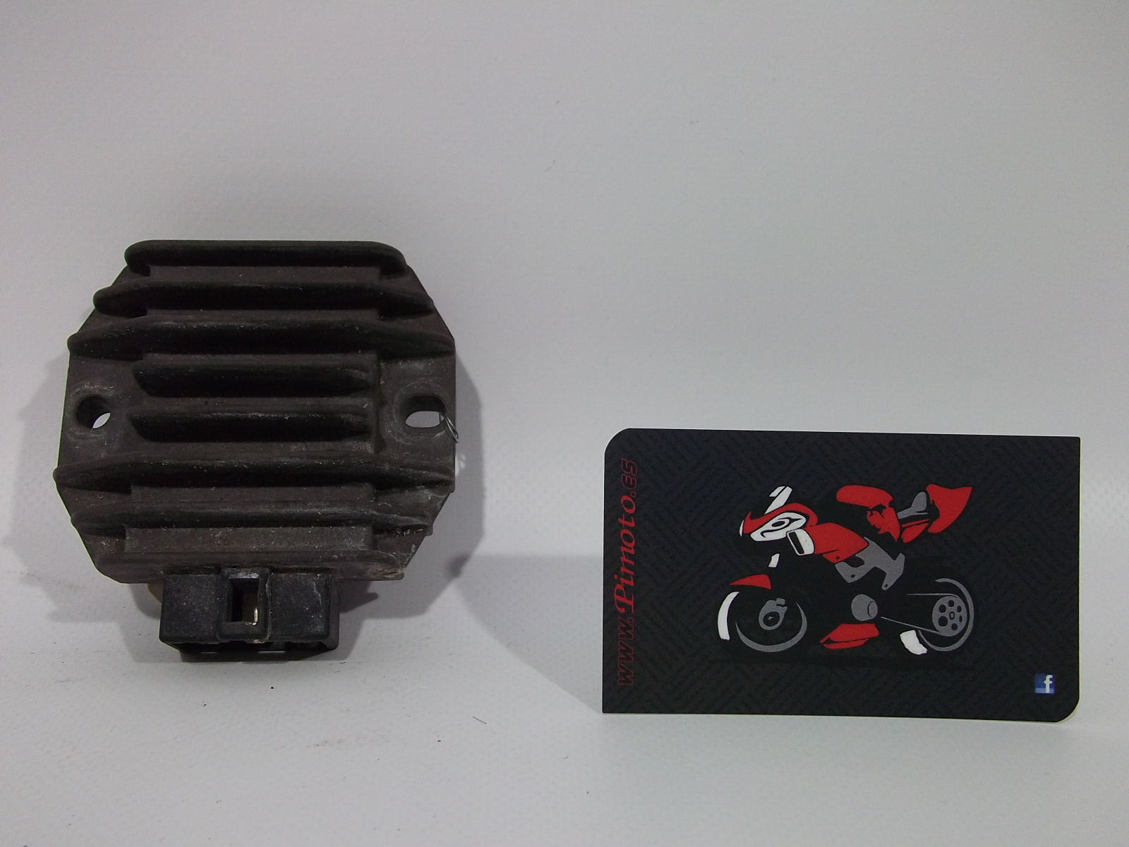 REGULADOR DE CORRIENTE YAMAHA TMAX 2001/03
