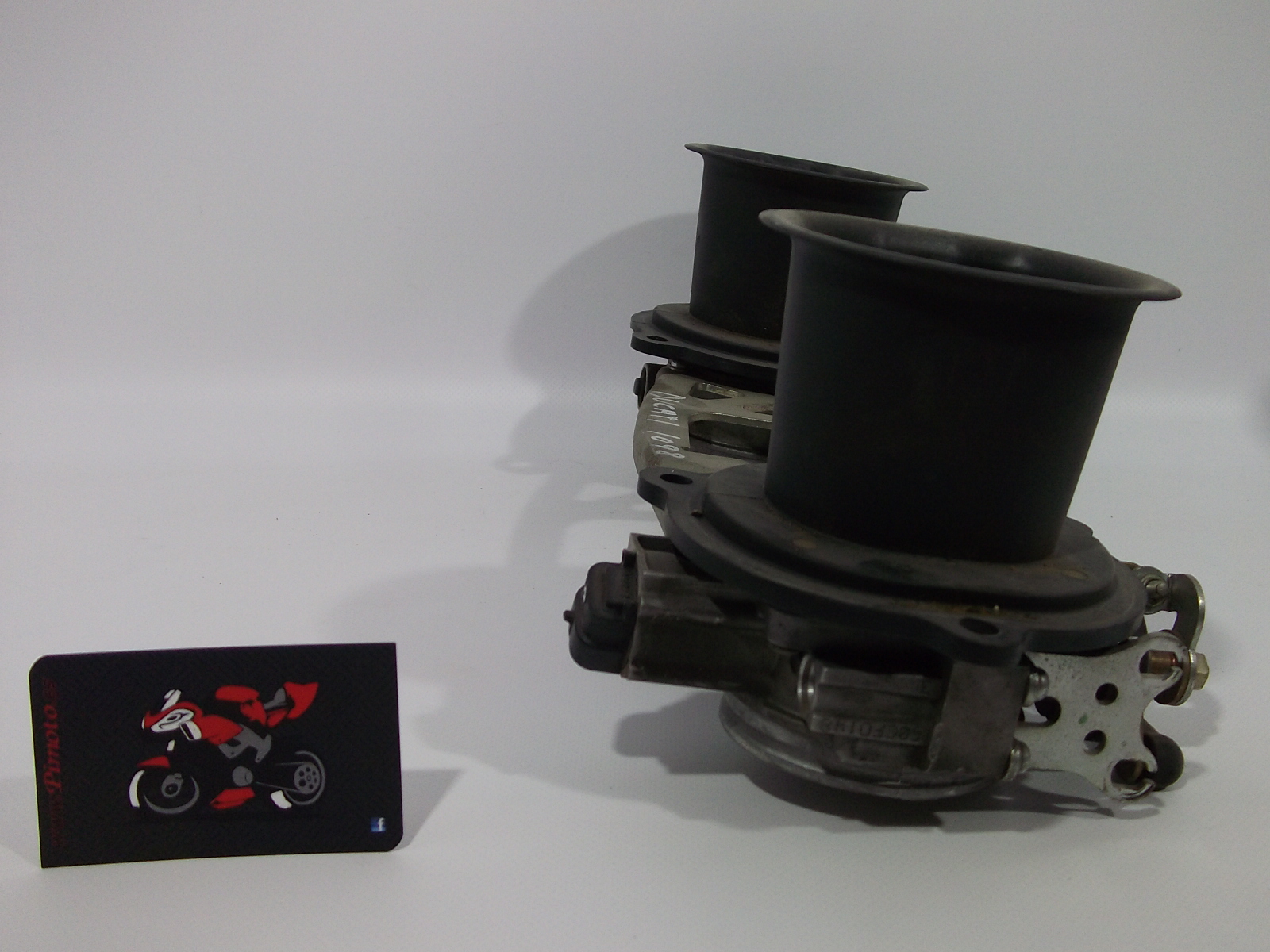 CUERPO DE MARIPOSAS DUCATI 1098 S - Imagen 5