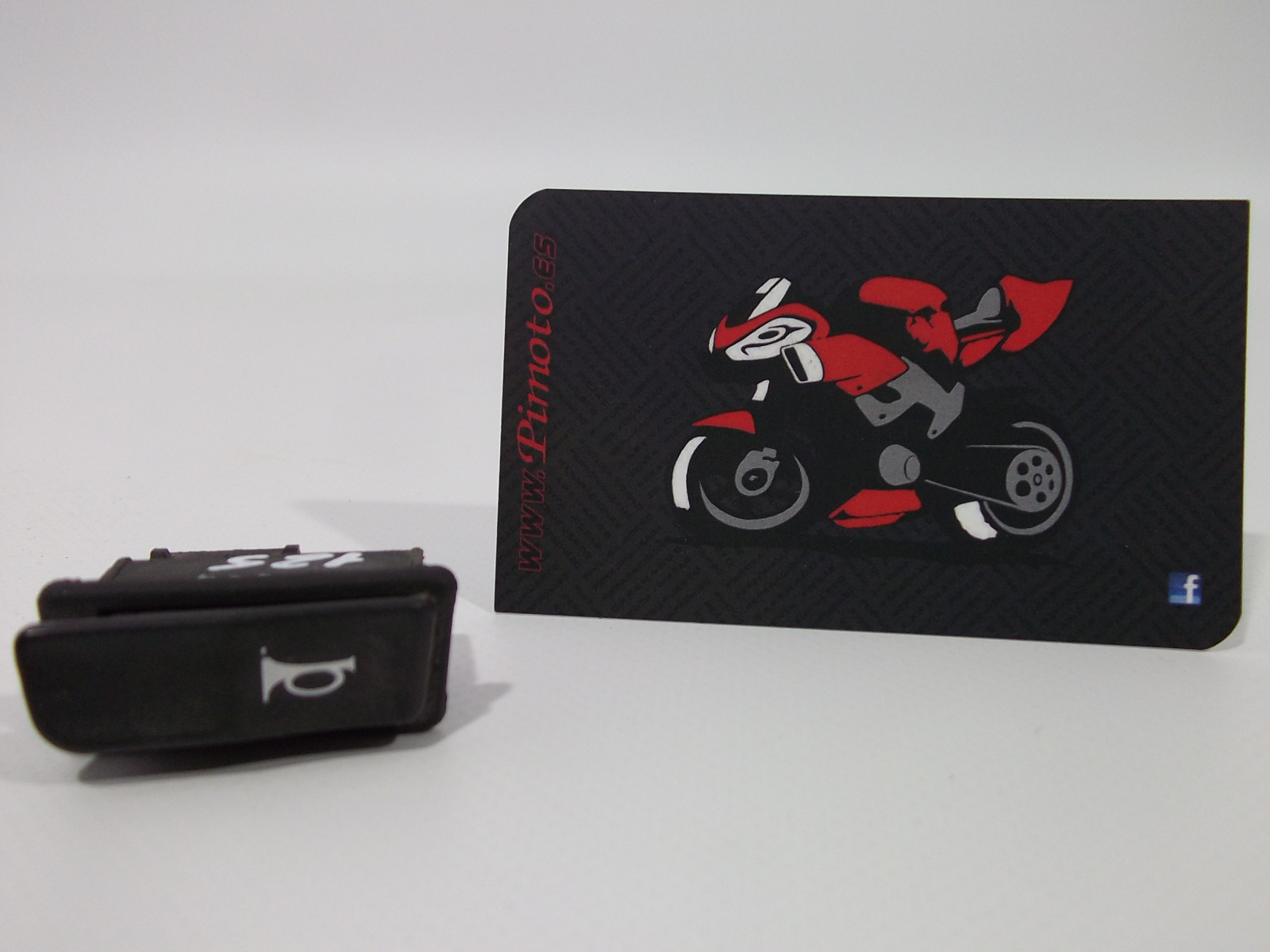 PULSADOR DE CLAXON YAMAHA XMAX 125-250 2005/09