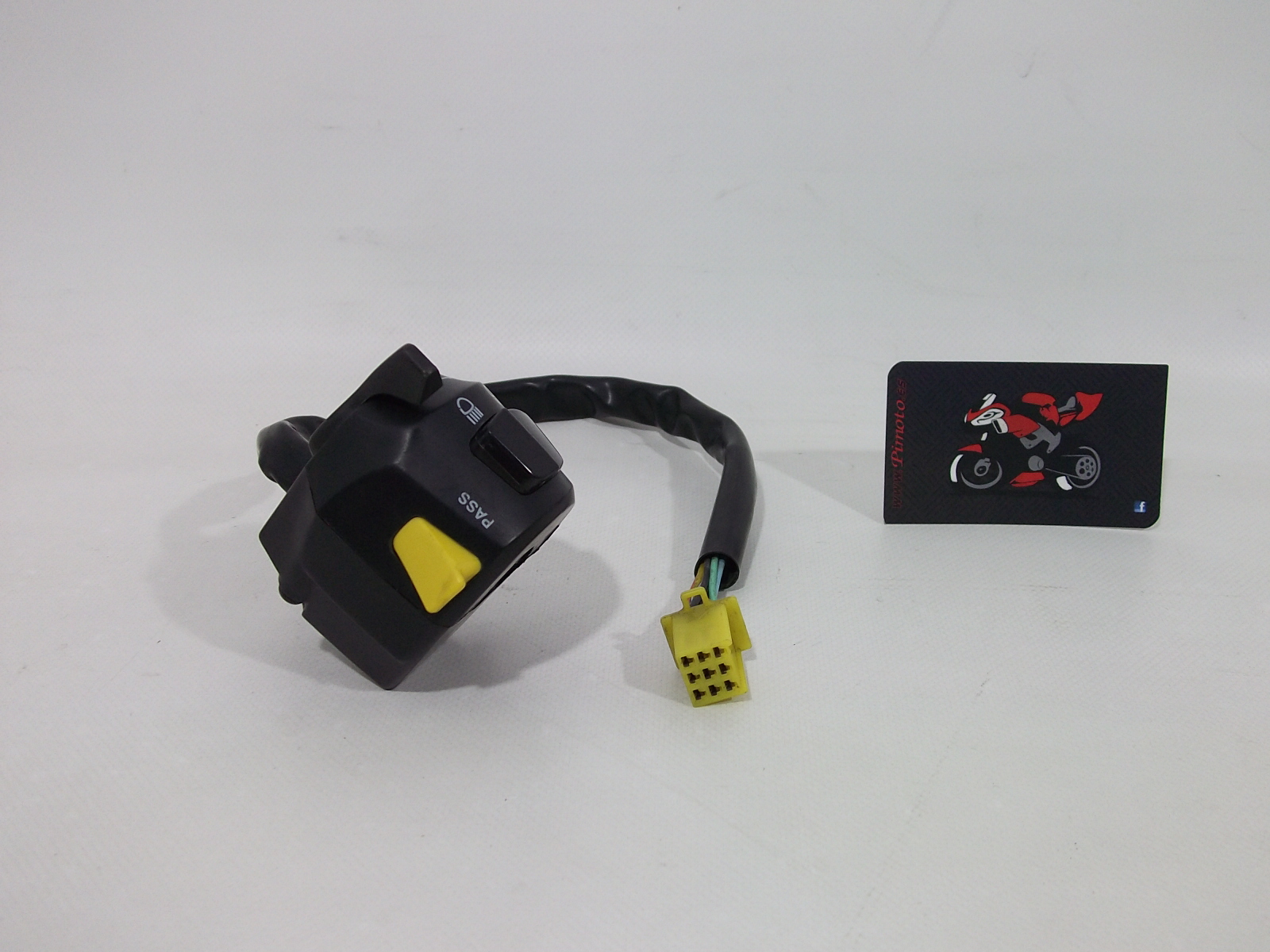 PI&Ntilde;A DE LUCES IZQUIERDA HYOSUNG GTR 125 2006/10 - Imagen 4