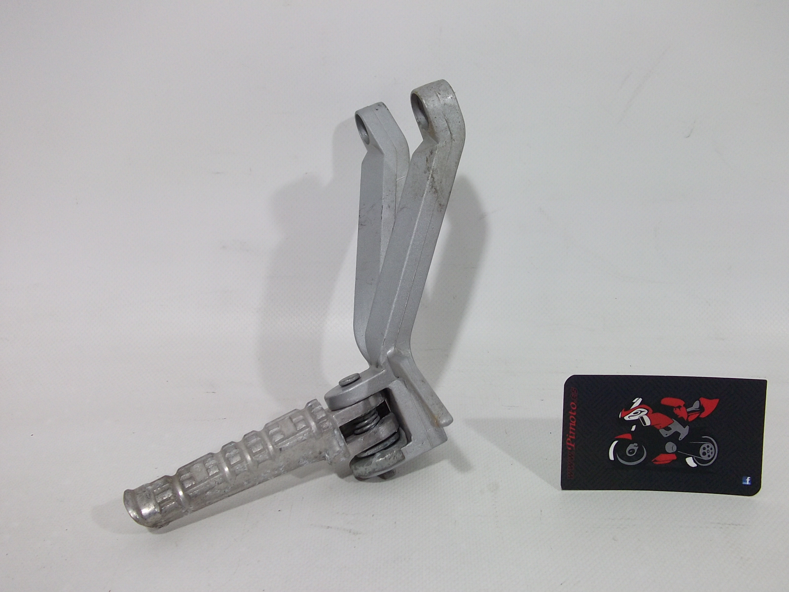 ESTRIBERA TRASERA IZQUIERDA COMPLETA HYOSUNG GTR 125 2006/10 - Imagen 3