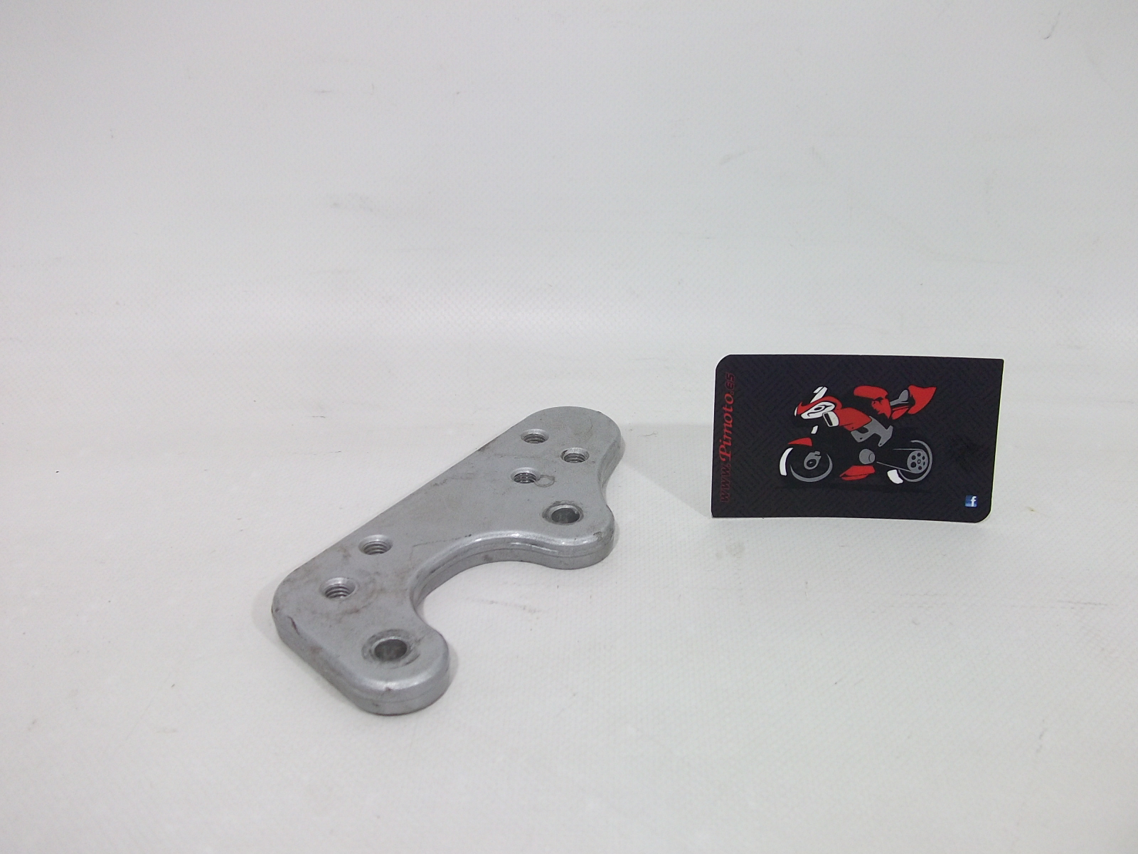 PLETINA ESTRIBO DELANTERO DERECHO HYOSUNG GTR 125 2006/10 - Imagen 4