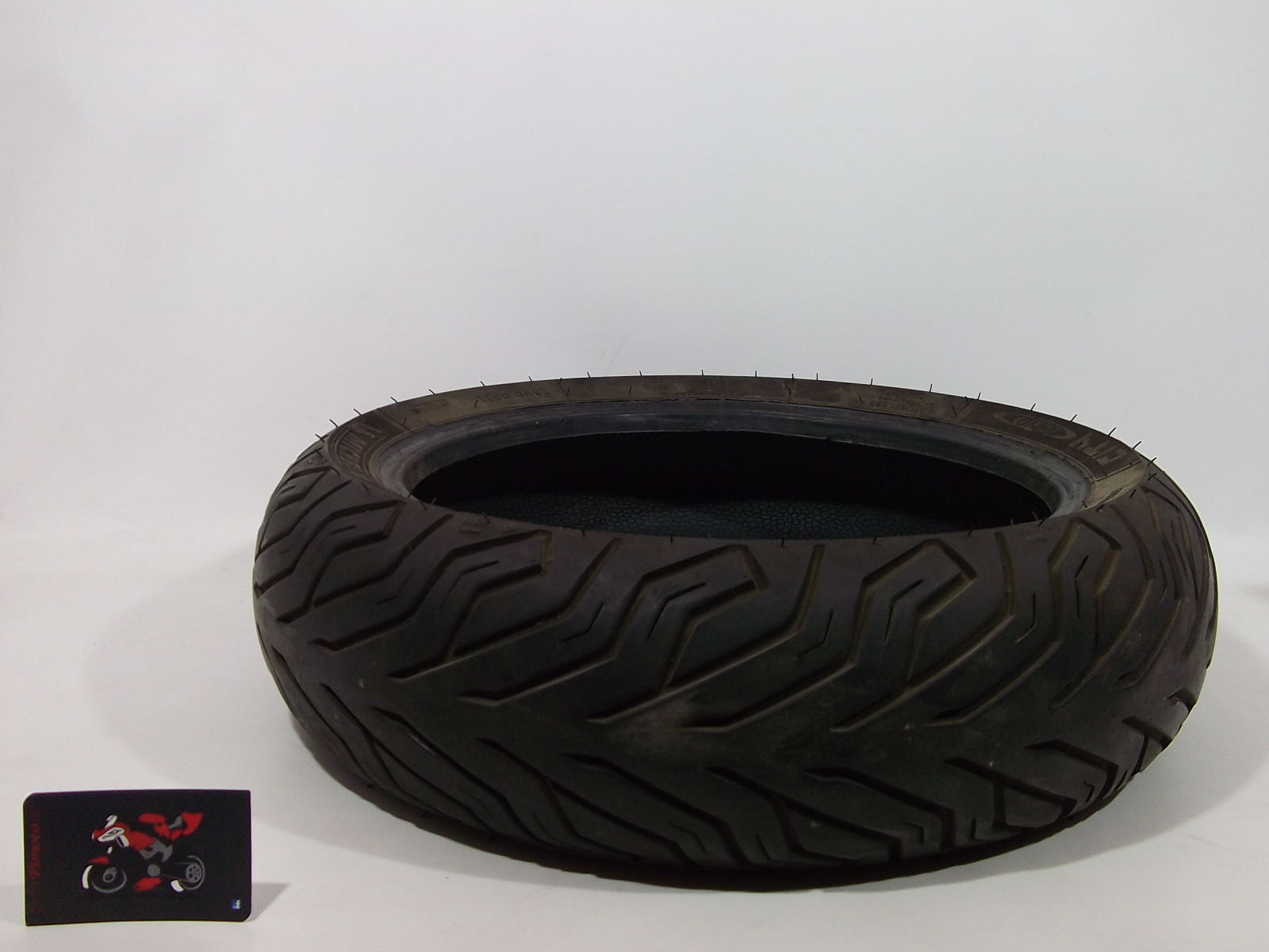 MICHELIN CITY GRIP 140/60/14 NEUMATICOS USADOS SCOOTER - Imagen 3