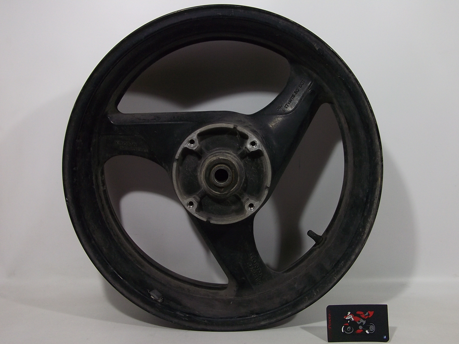 LLANTA TRASERA HONDA CBR 600F 1999-2000. - Imagen 3