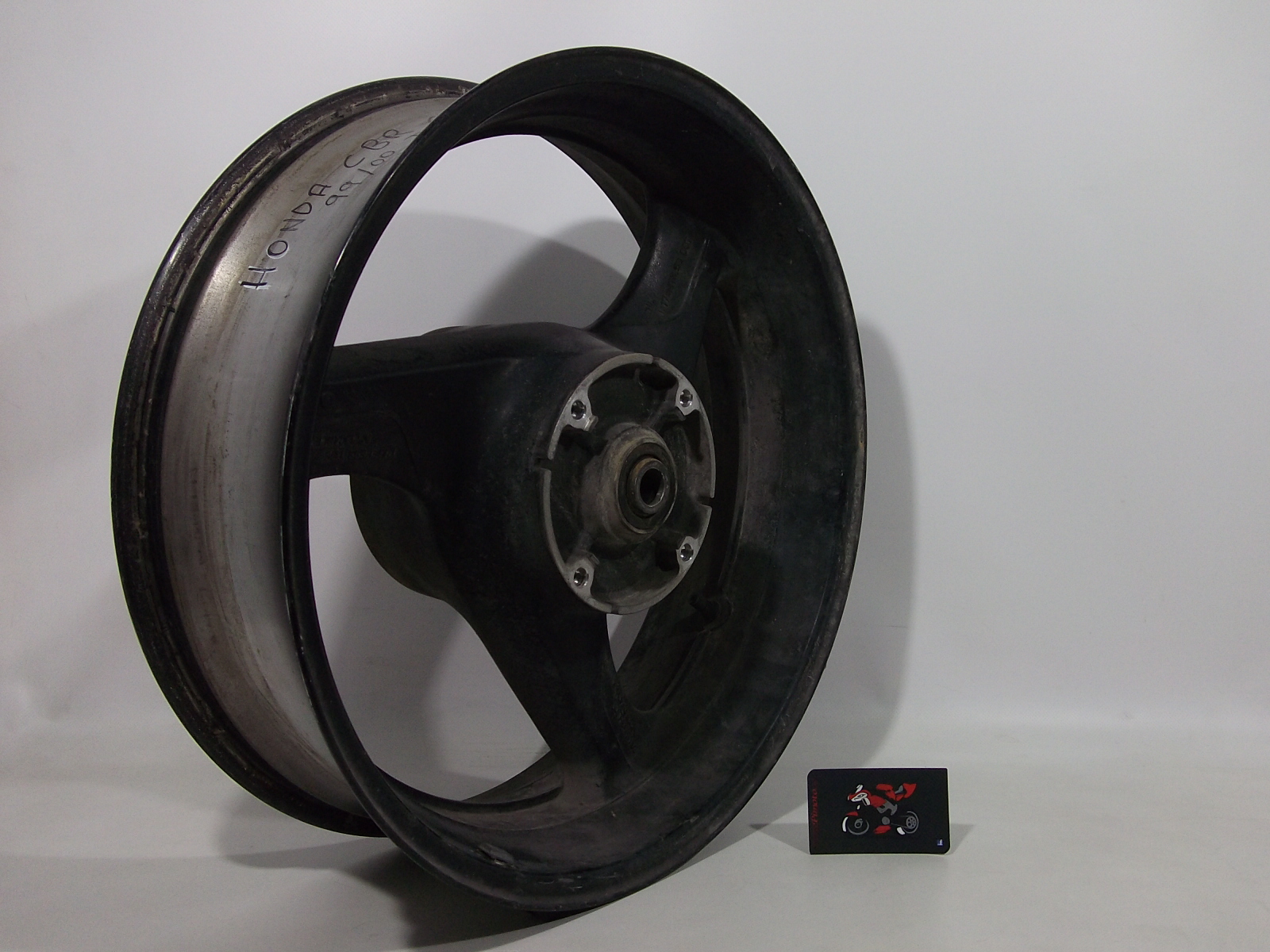 LLANTA TRASERA HONDA CBR 600F 1999-2000. - Imagen 4