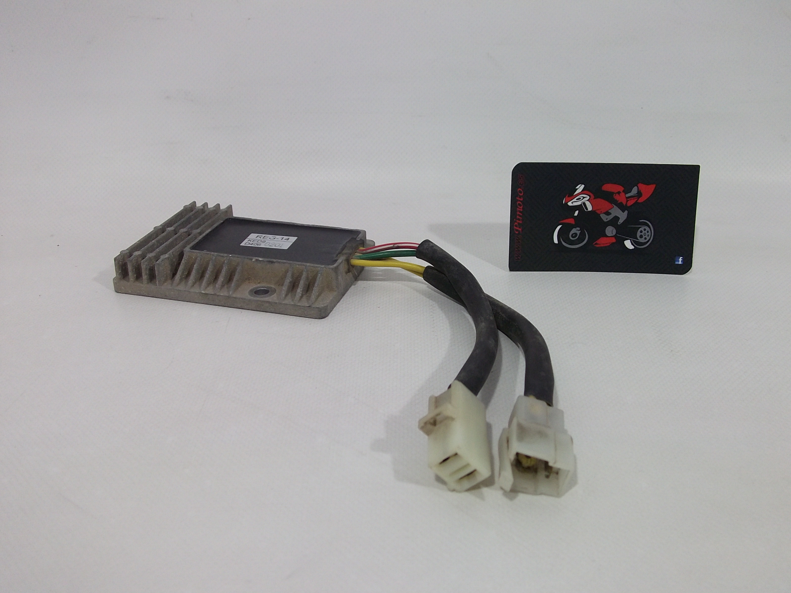 REGULADOR DE CORRIENTE KYMCO VENOX 250 - Imagen 3