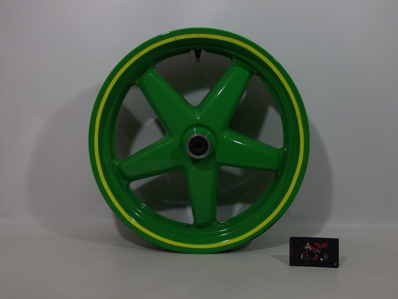 LLANTA DELANTERA YAMAHA X-MAX 125 2010/2013