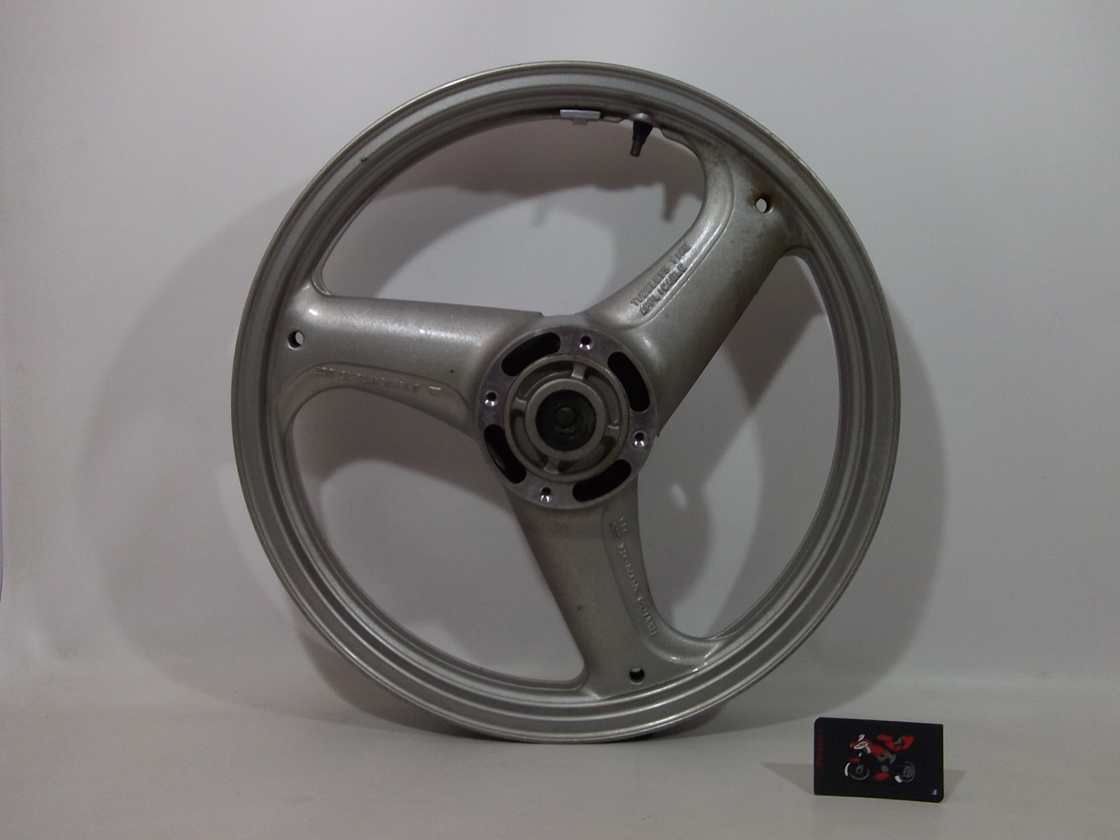 LLANTA DELANTERA HONDA VARADERO 125 2001-2004 - Imagen 3