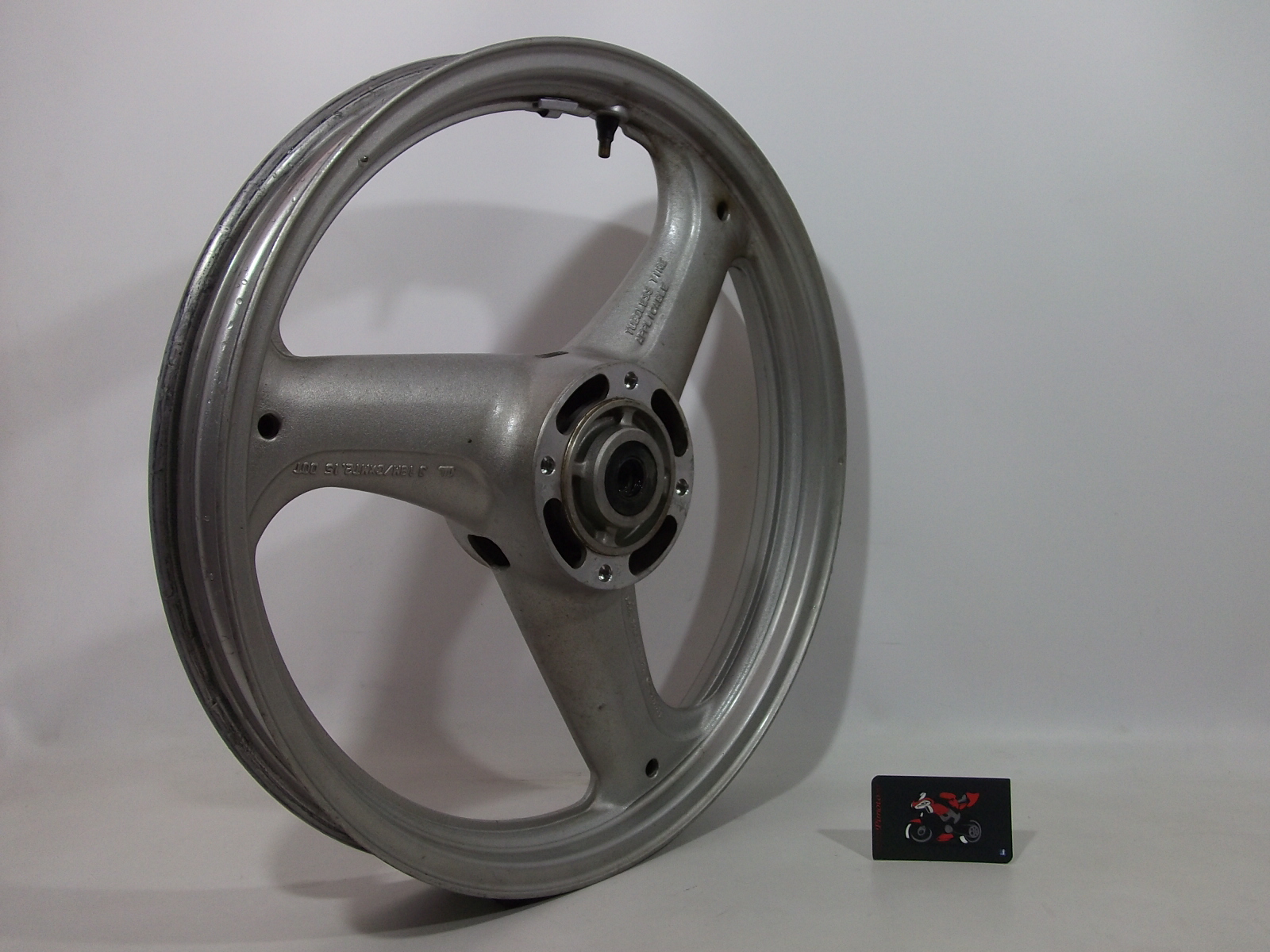 LLANTA DELANTERA HONDA VARADERO 125 2001-2004 - Imagen 4