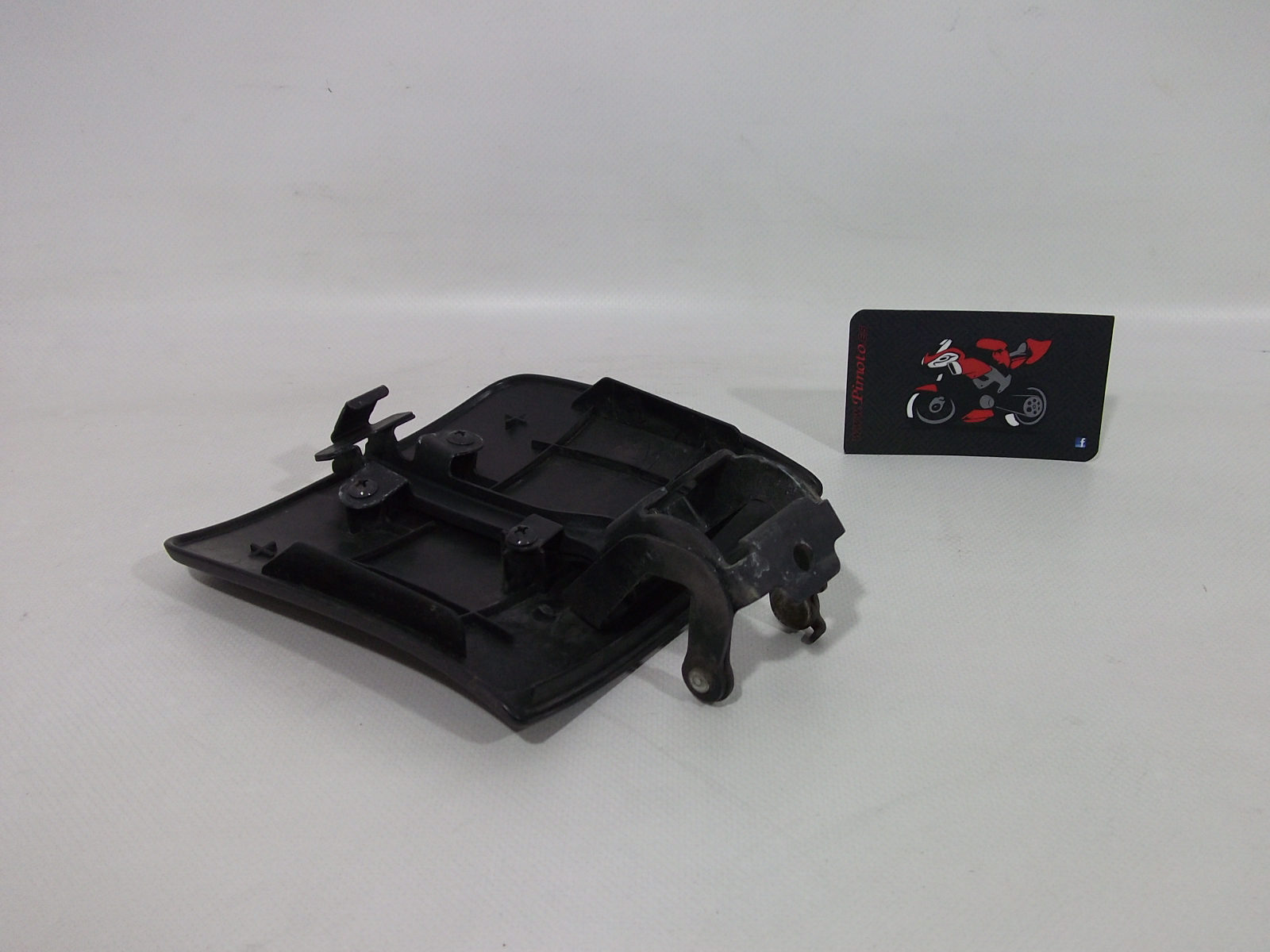 TAPA DEPOSITO COMBUSTIBLE HONDA FORZA 250 2005/2007 - Imagen 4