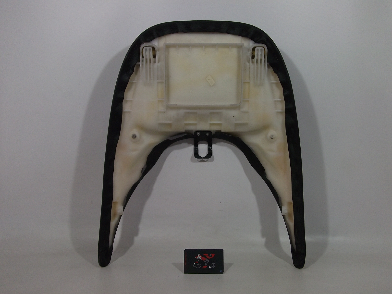ASIENTO TRASERO HONDA FORZA 250 2005/2007 - Imagen 3