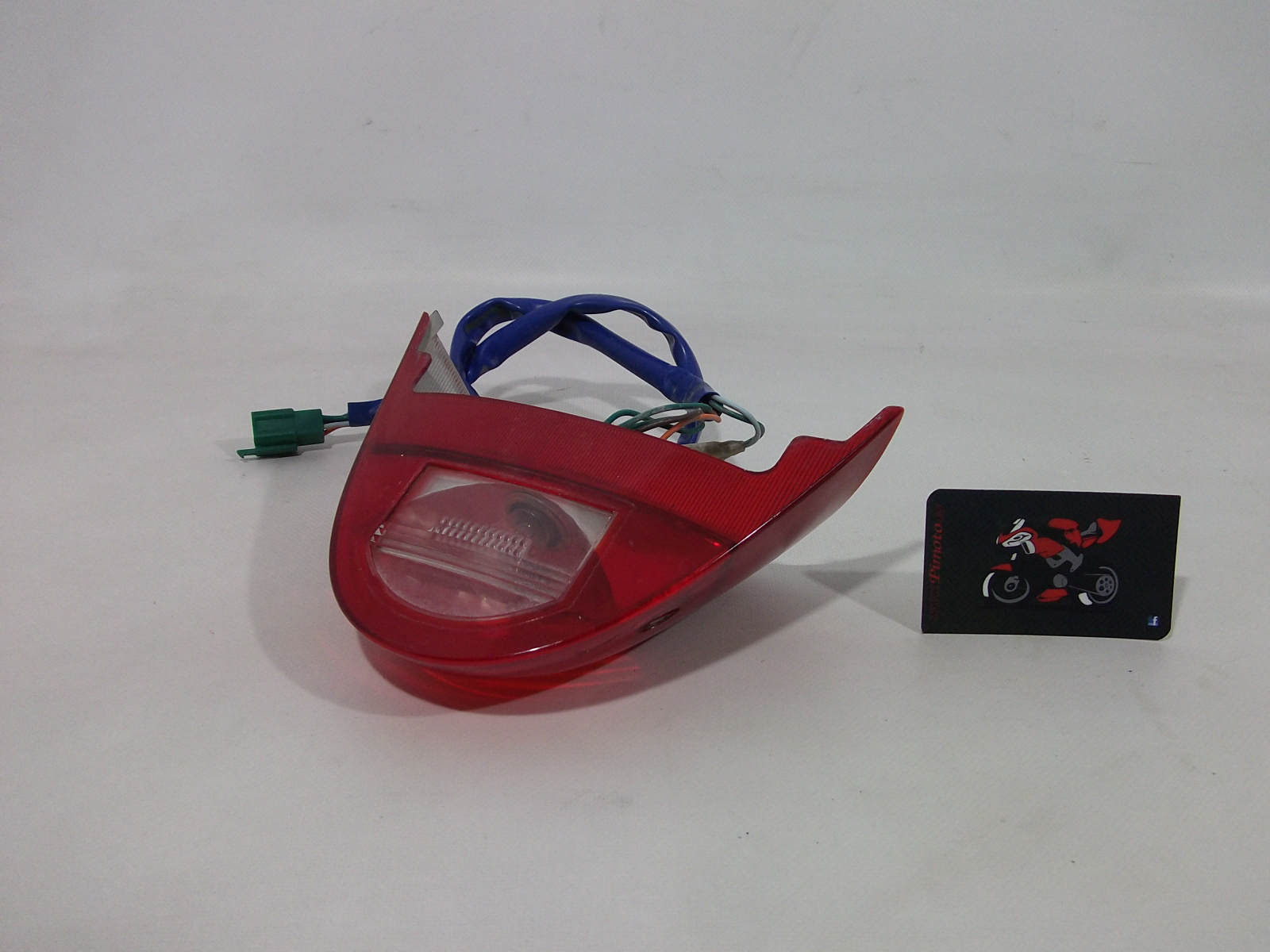 PILOTO TRASERO KYMCO VENOX 250 - Imagen 4