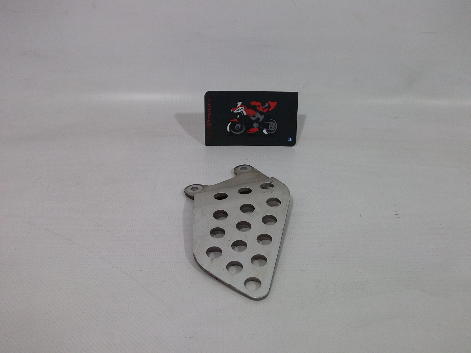 CHAPA ESTRIBO IZQUIERDO HONDA CBR 900 RR 2000-2001 - Imagen 3