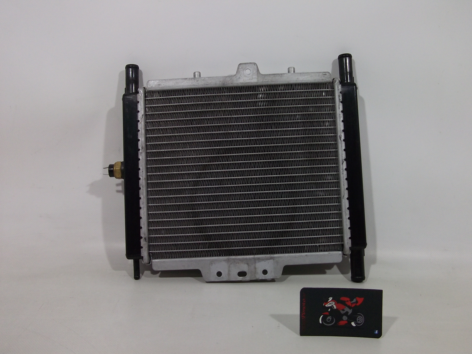 RADIADOR DE AGUA PEUGEOT GEOPOLIS 125