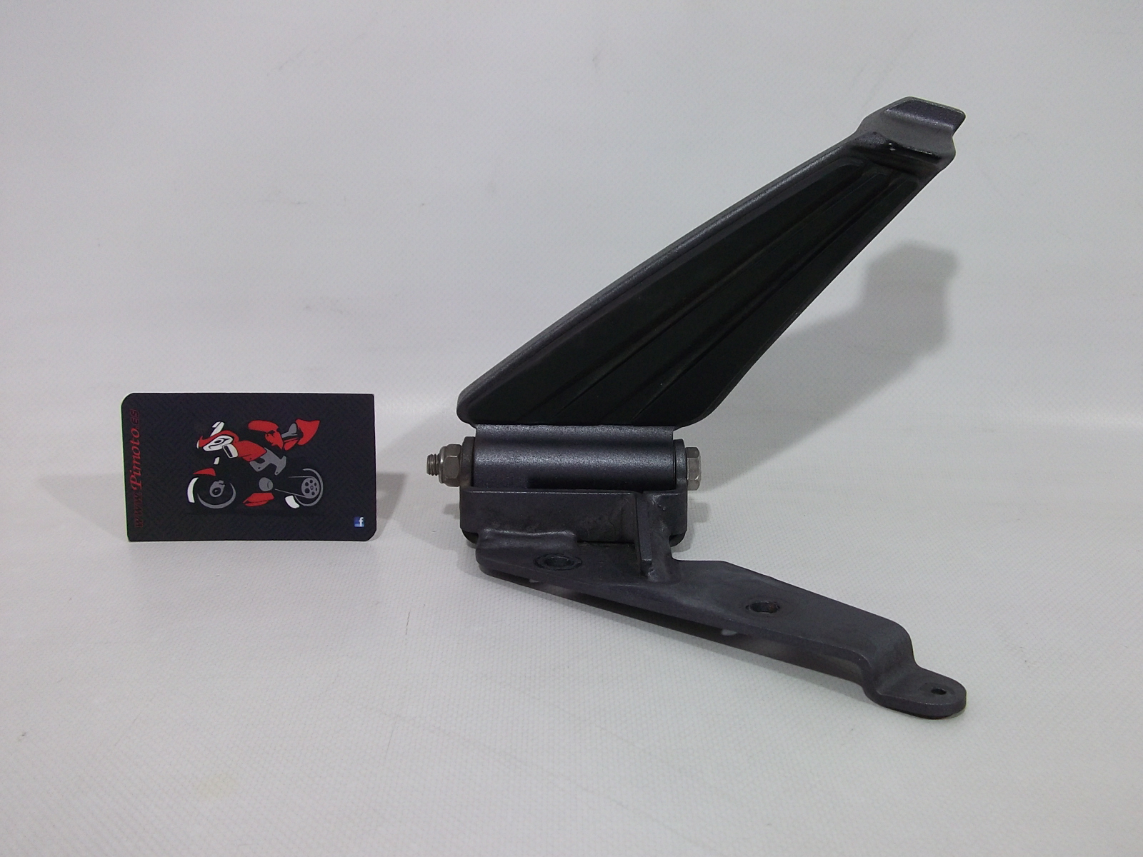 ESTRIBO TRASERO DERECHO PEUGEOT GEOPOLIS 125 - Imagen 4