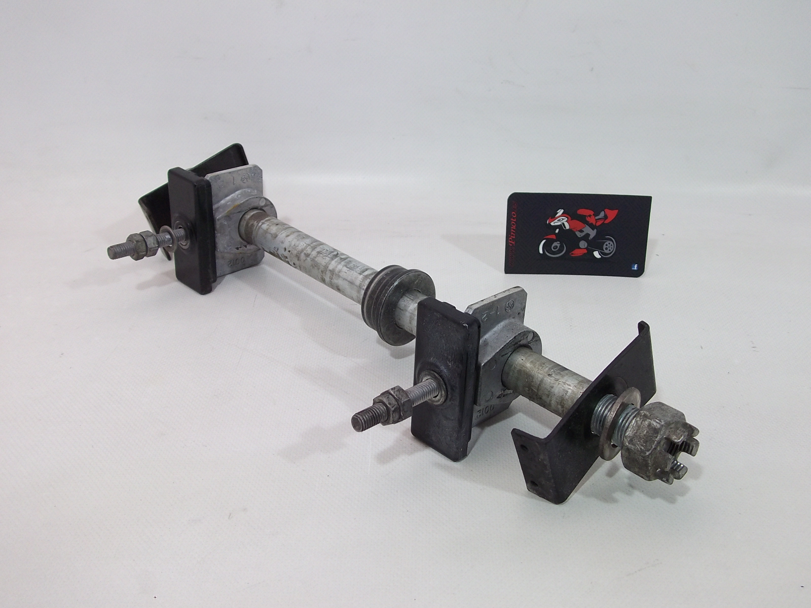 EJE TRASERO COMPLETO KAWASAKI Z 750 - Imagen 4