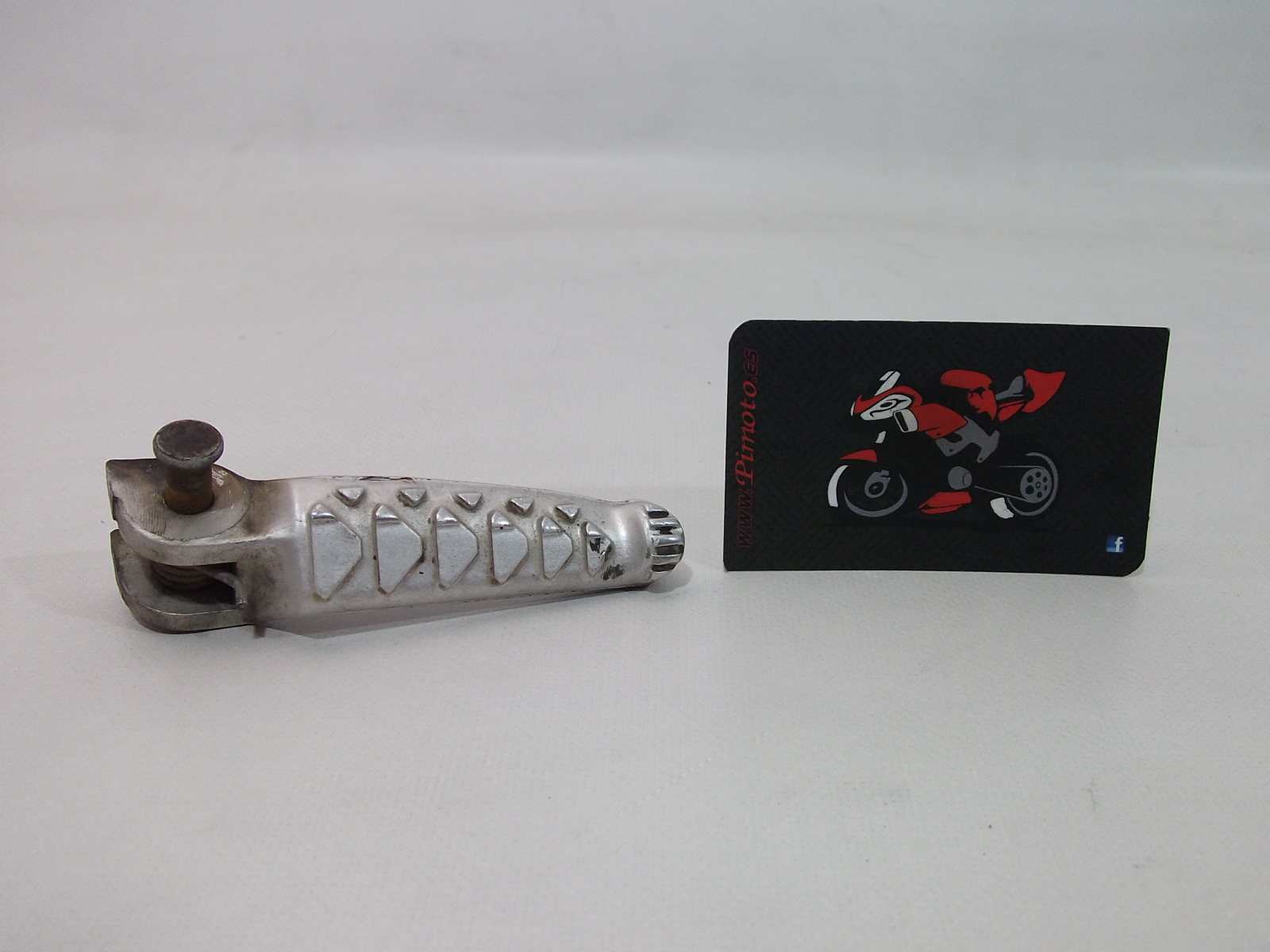 ESTRIBO DEL DERCH APRILIA RSV MILLE 1998/2003