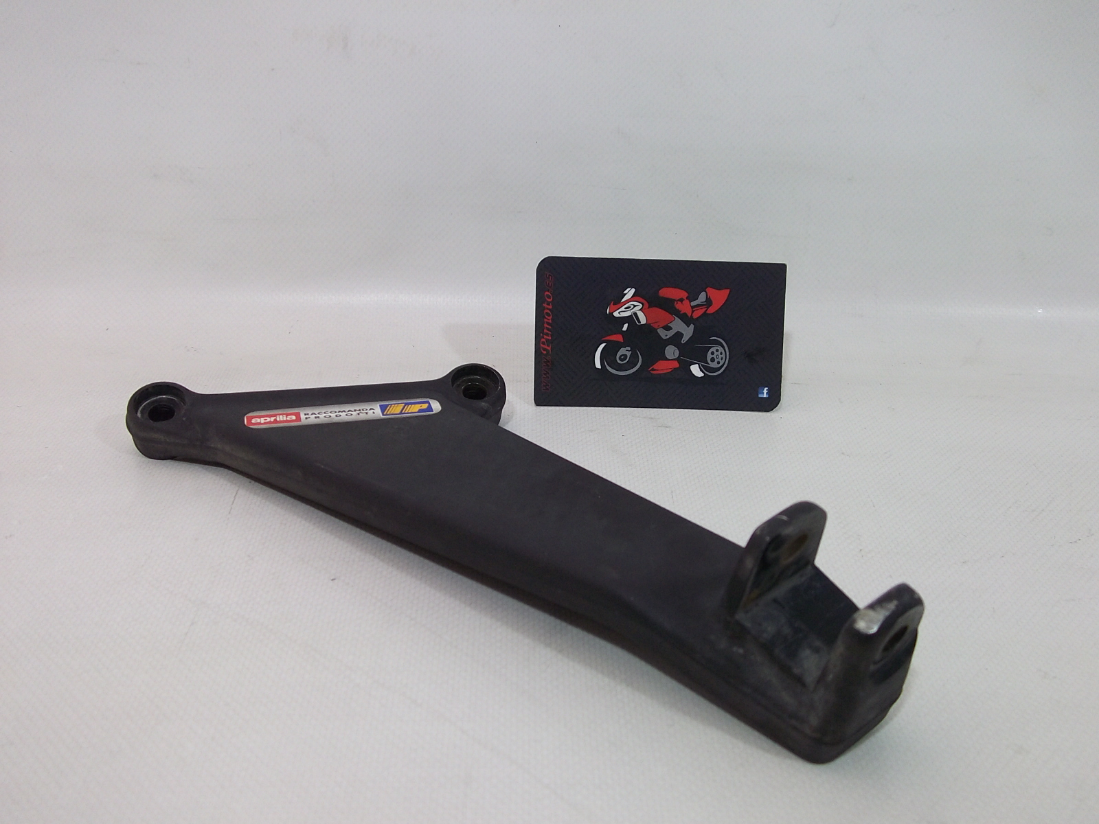 SOPORTE ESTRIBO TRASERO IZQUIERDO APRILIA RSV MILLE 1998/2003 - Imagen 3