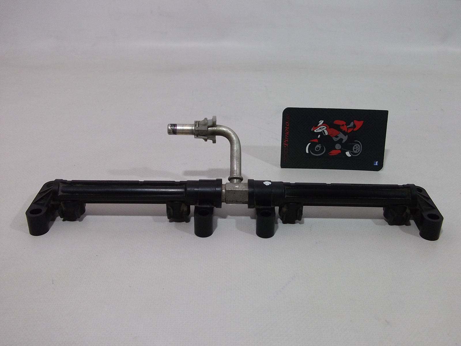 RAMPA DE INYECCION SUZUKI GSR 600 06-08