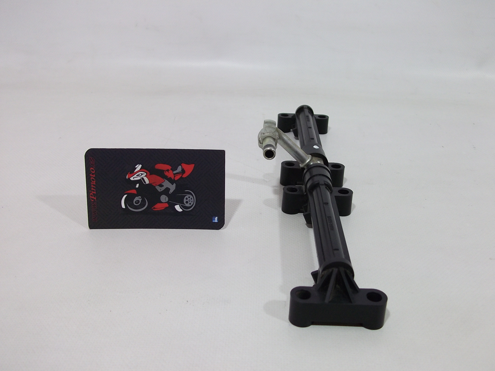 RAMPA DE INYECCION SUZUKI GSR 600 06-08 - Imagen 4