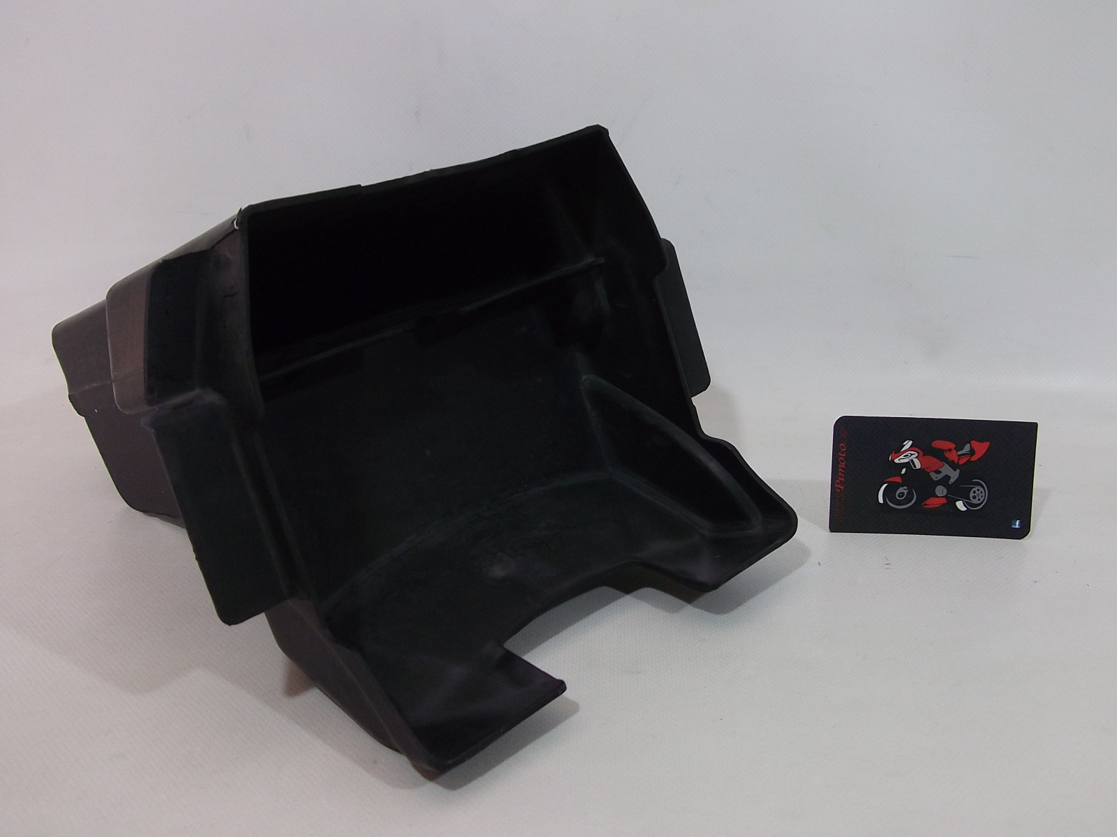 CAJON HERRAMIENTAS SUZUKI MARAUDER 250 99/00 - Imagen 4