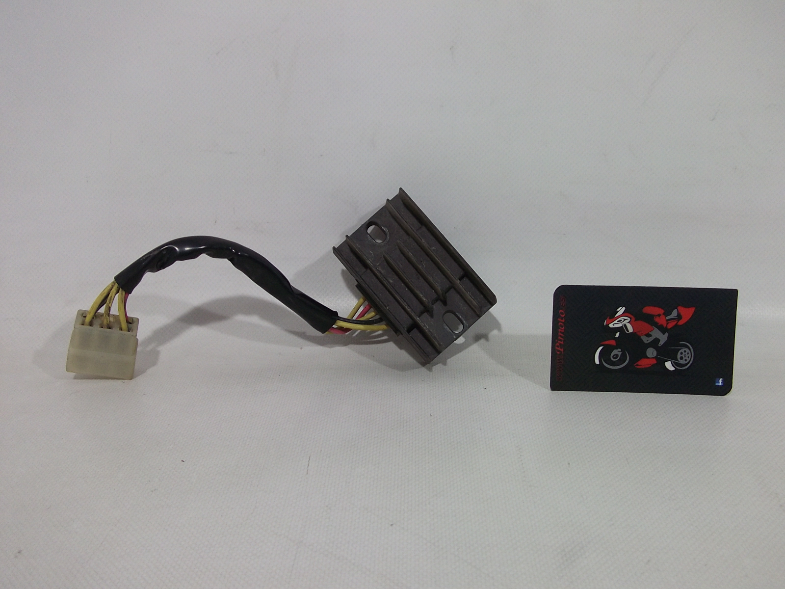 REGULADOR DE CORRIENTE SUZUKI INTRUDER 250 LC 2000/2004