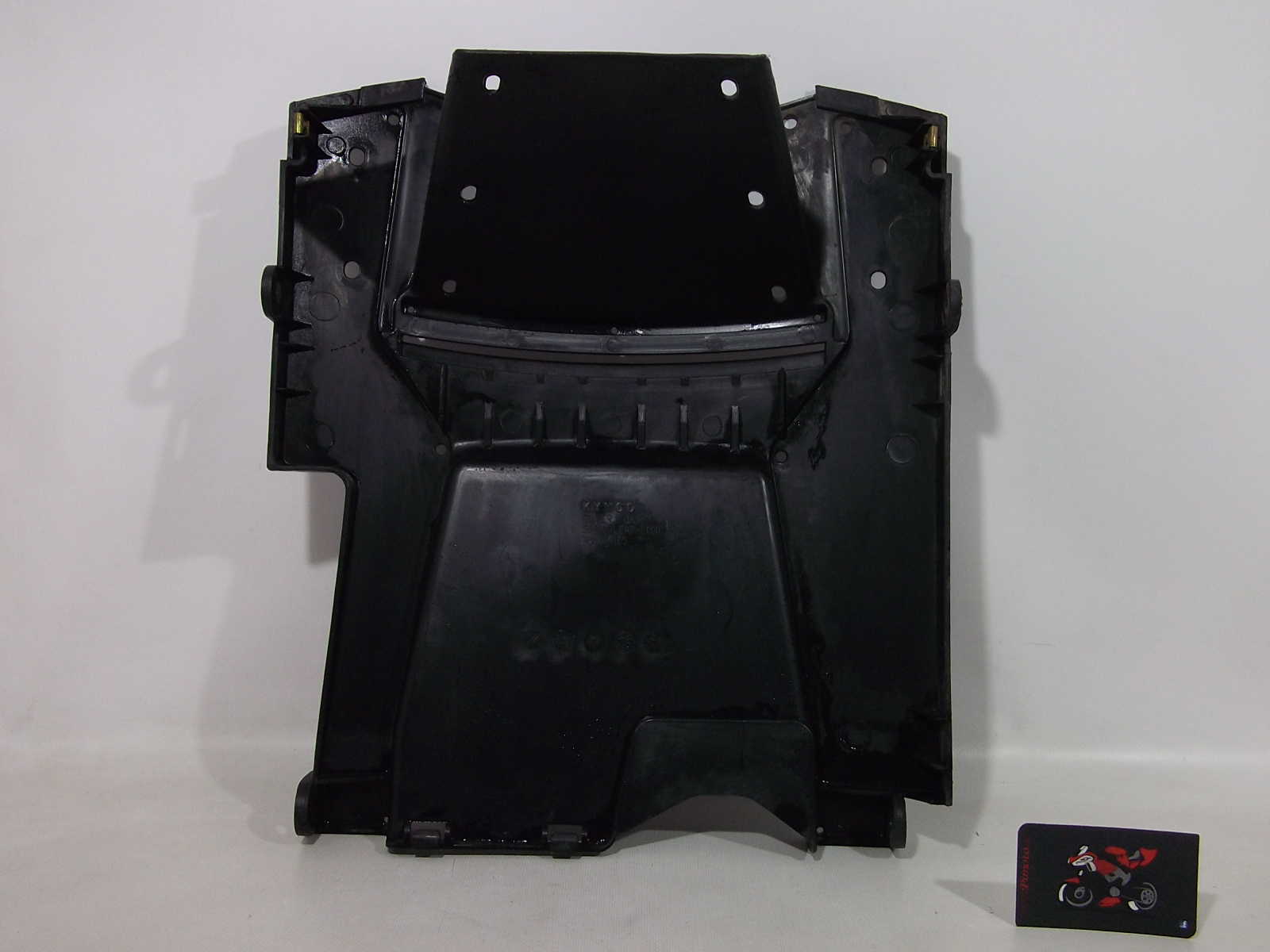 TAPA INFERIOR QUILLA KYMCO SUPERDINK 125 07-17 - Imagen 2