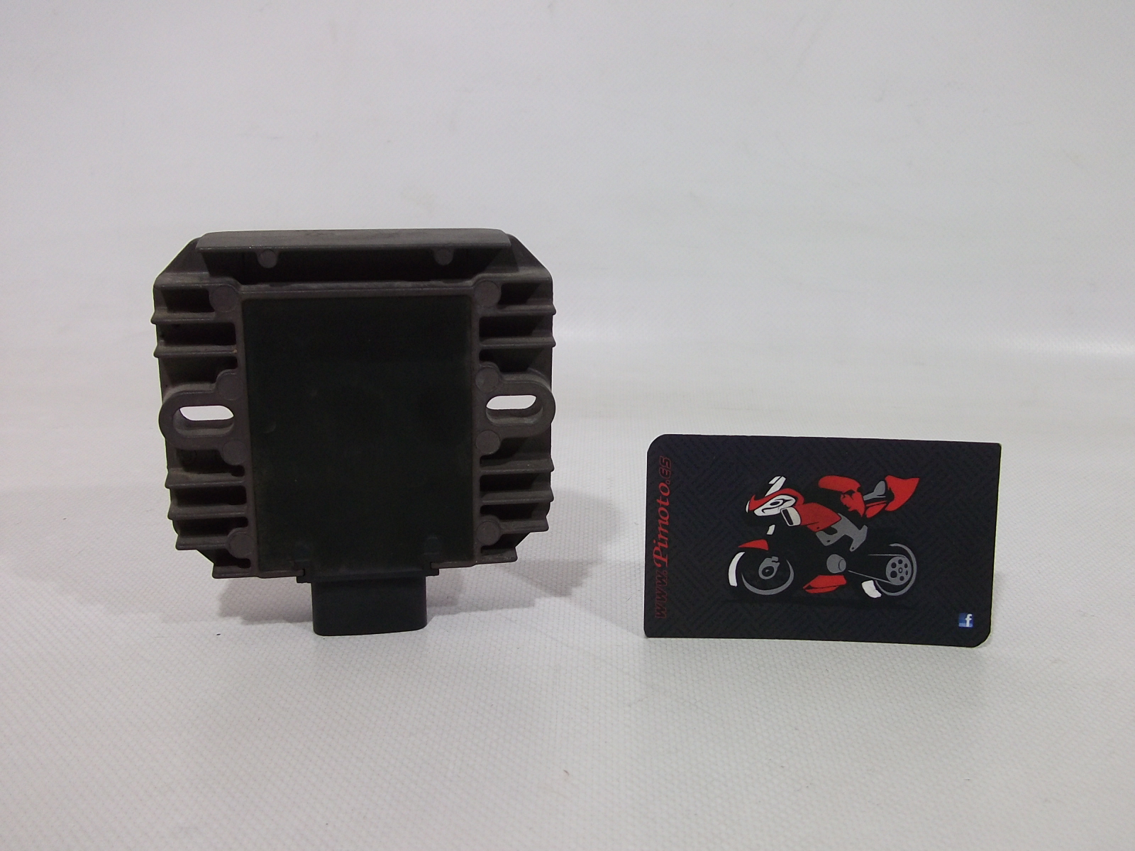 REGULADOR DE CORRIENTE SUZUKI BURGMAN 400 2007 - Imagen 4
