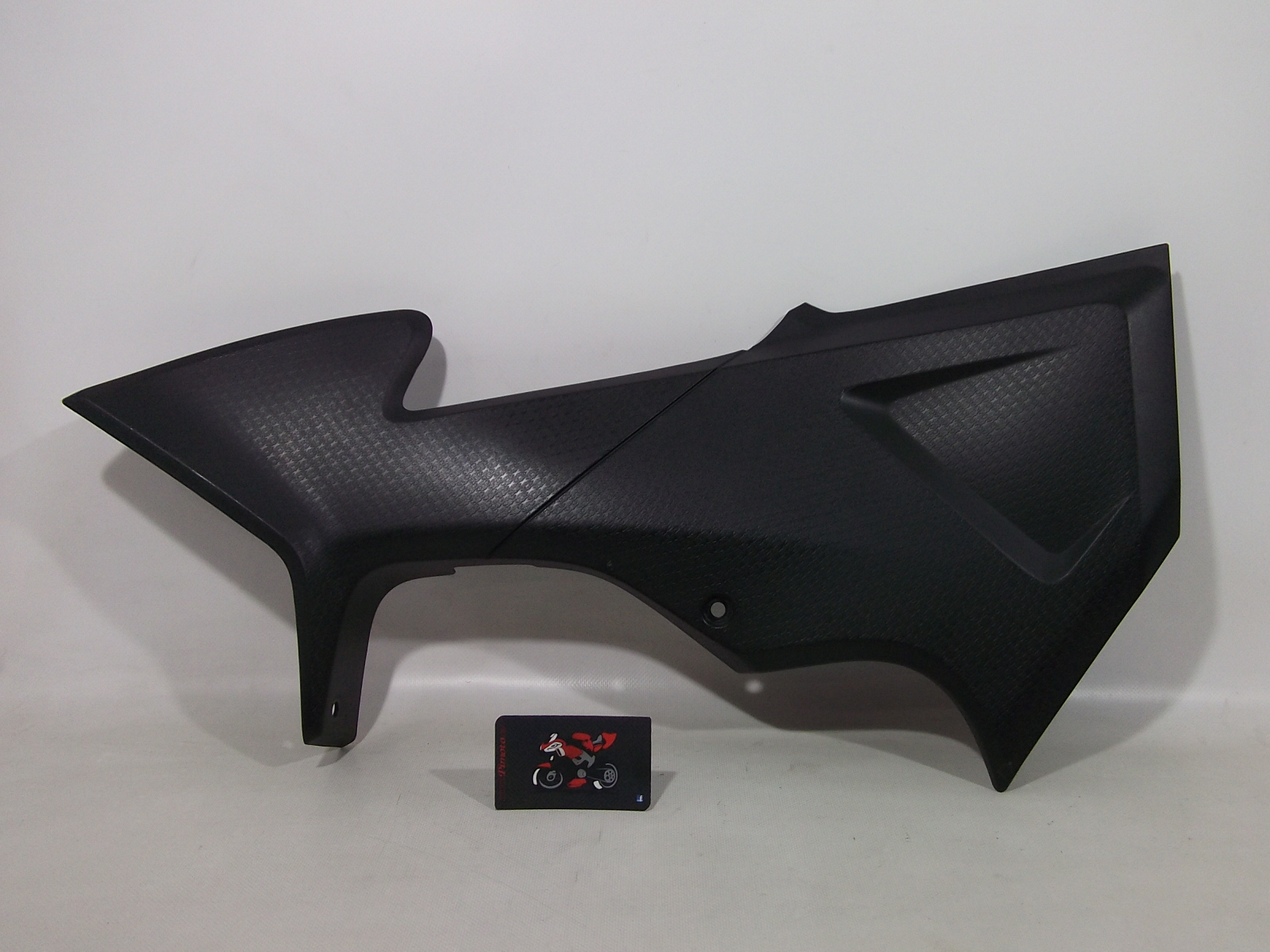 TAPA LATERAL IZQUIERDO CHASIS HONDA CB 500 X 2013
