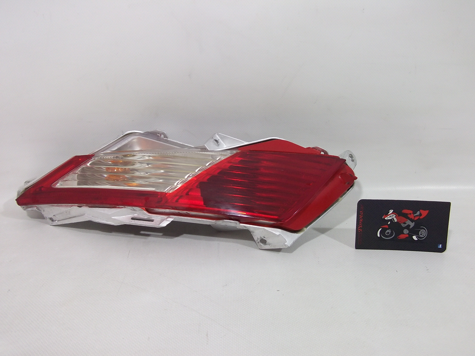 PILOTO TRASERO IZQUIERDO HONDA PANTHEON 125 03-06