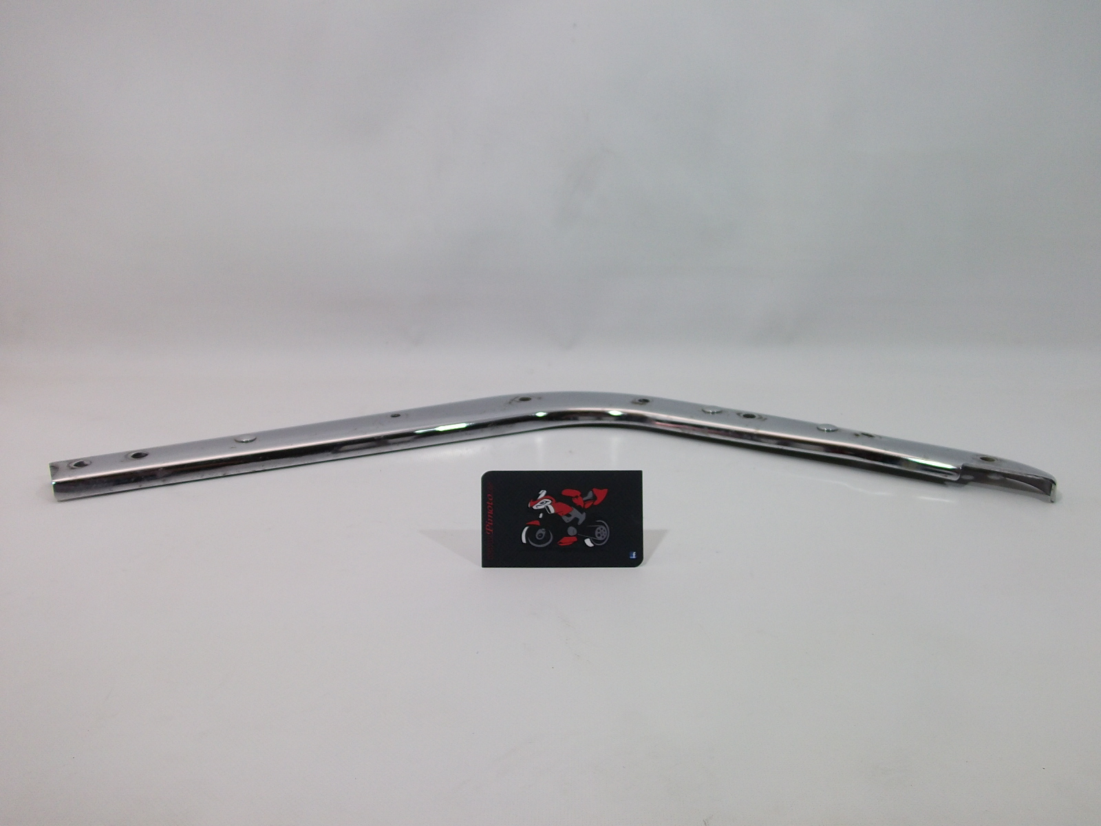 EMBELLECEDOR CROMADO TRASERO DERECHO YAMAHA XVZ 1300 ROYAL STAR VENTURE - Imagen 3