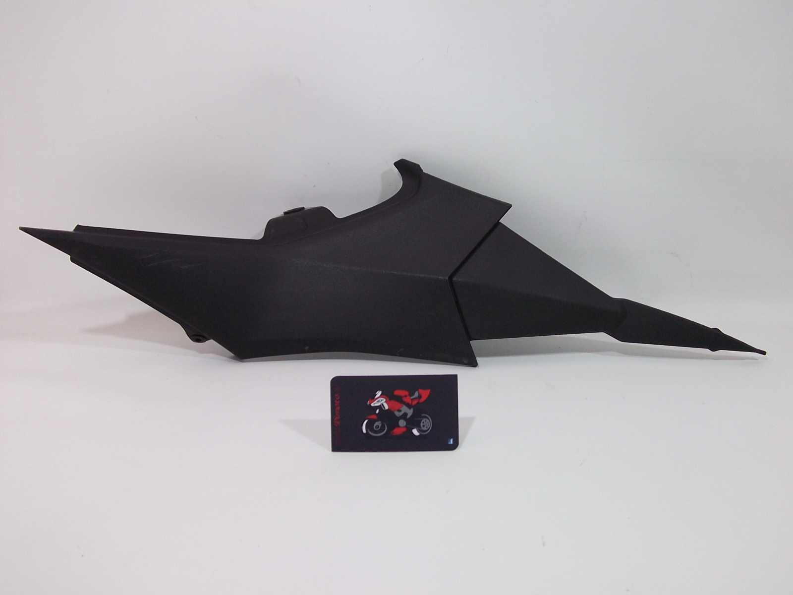 TAPA LATERAL SUBCHASIS DERECHO KAWASAKI Z 800 E/FULL 2013-2016