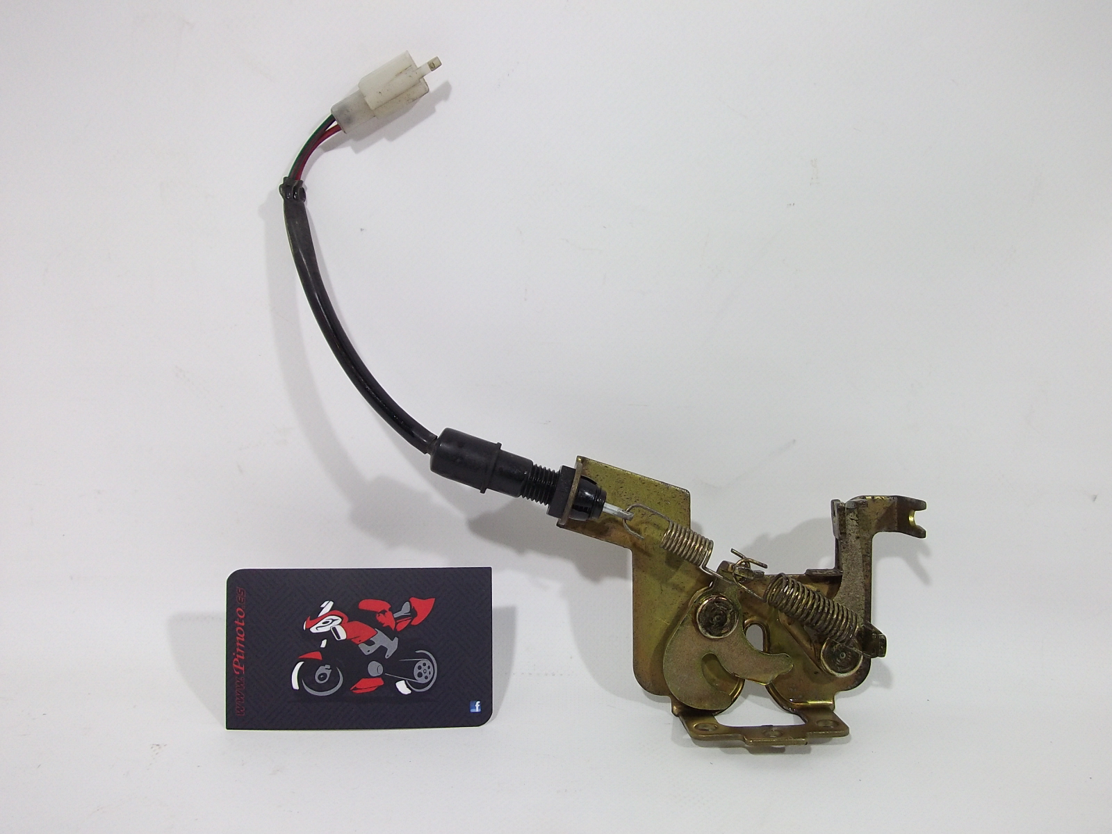 CERRADURA DE ASIENTO KYMCO BET&WIN 125-150  2004-07