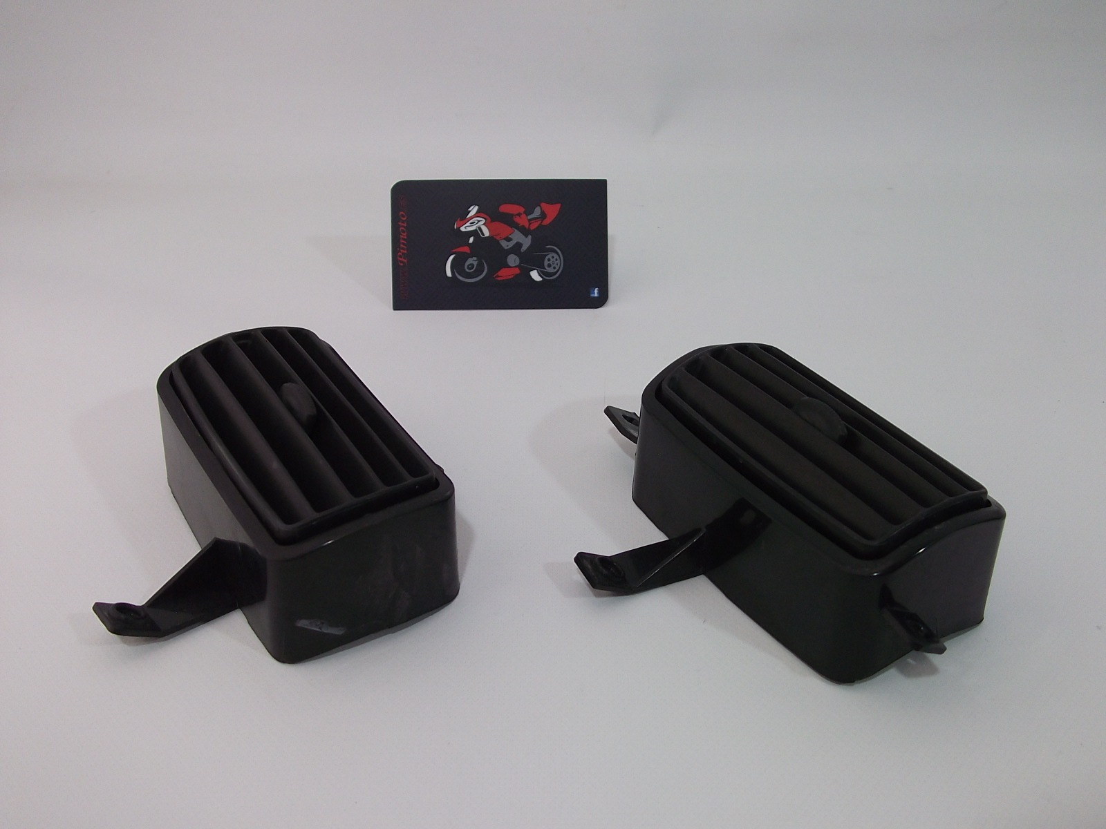 REJILLAS VENTILACION KYMCO BET&WIN 125-150  2004-07 - Imagen 3