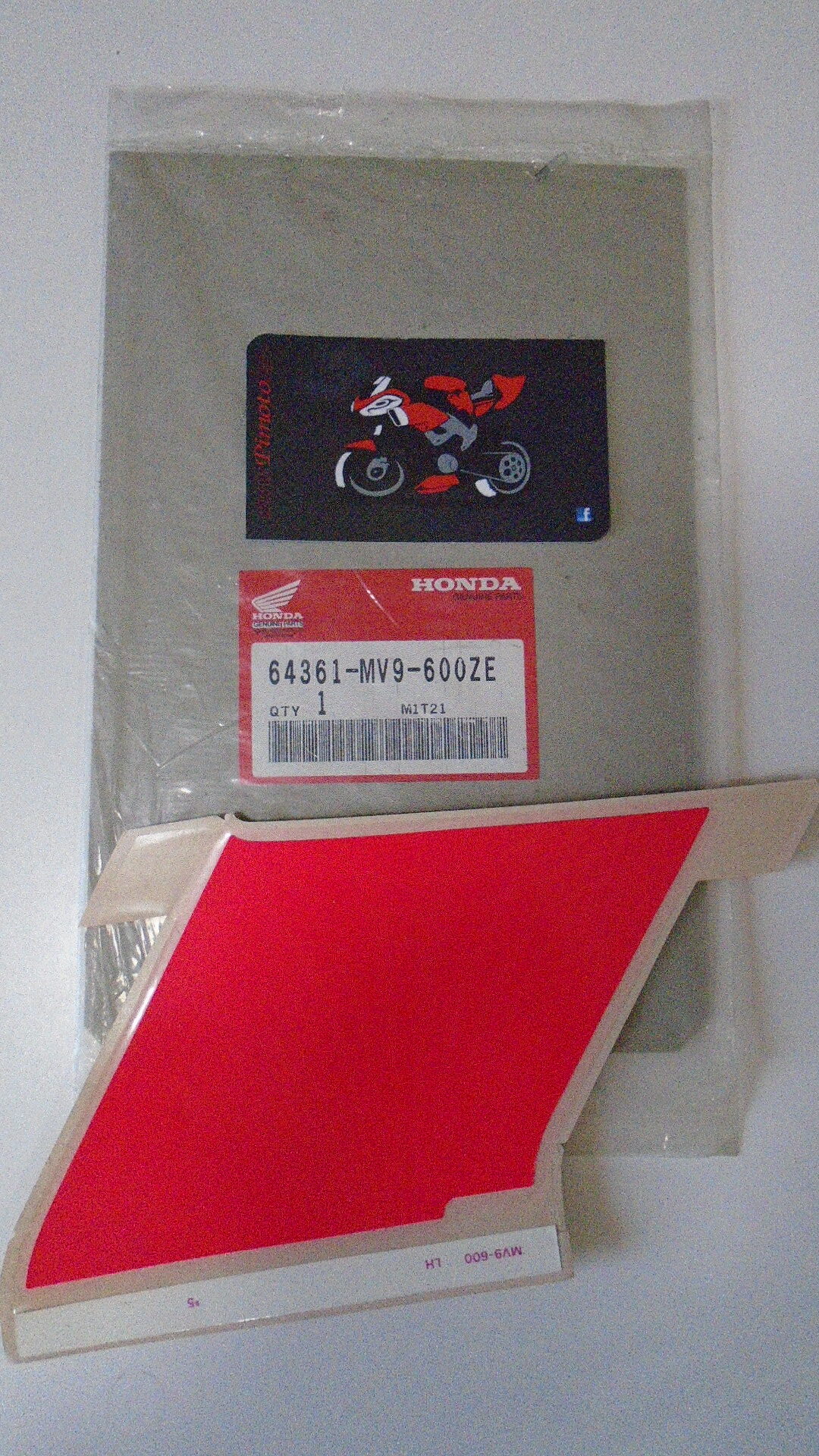 64361-MV9-600ZE ADHESIVOS OEM HONDA