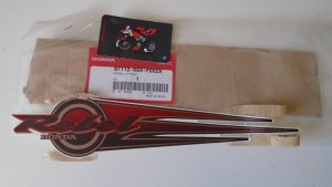 87112-KEN-F00ZA ADHESIVOS OEM HONDA