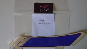 83715-MV9-600ZC ADHESIVOS OEM HONDA