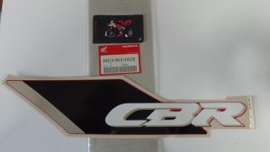 83614-MV9-600ZB ADHESIVOS OEM HONDA