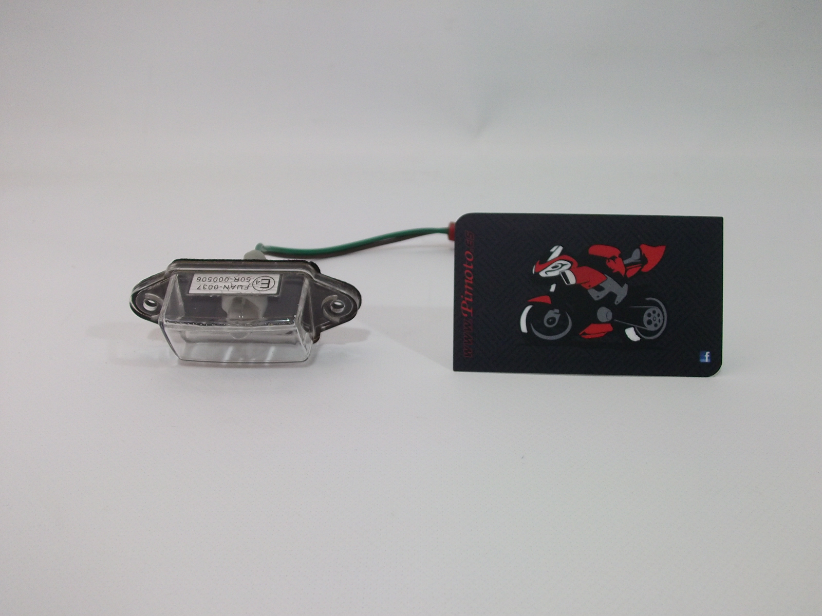 LUZ MATRICULA KYMCO XCITING 500 2004/09