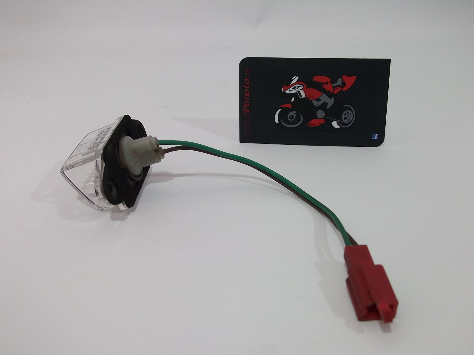 LUZ MATRICULA KYMCO XCITING 500 2004/09 - Imagen 3