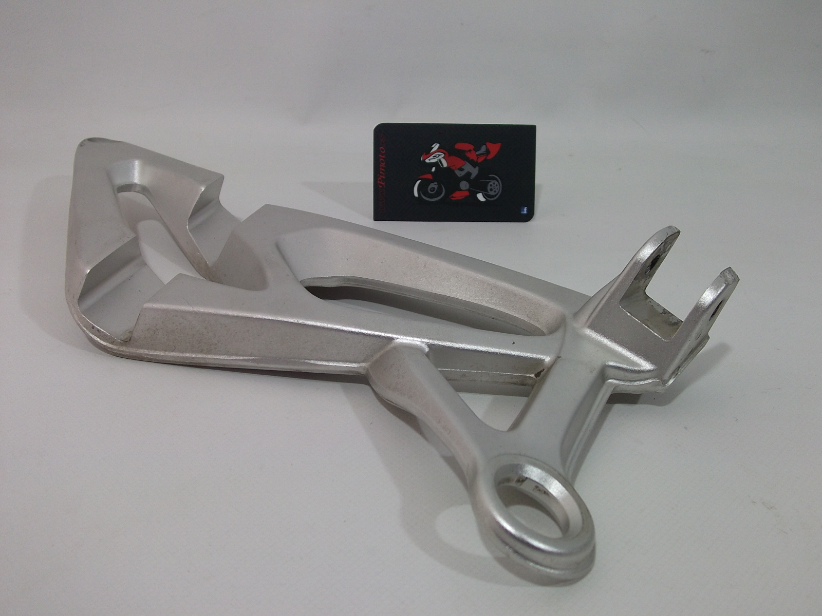 SOPORTE ESTRIBO TRASERO DERECHO BMW K 1200S  2005/2009 - Imagen 4