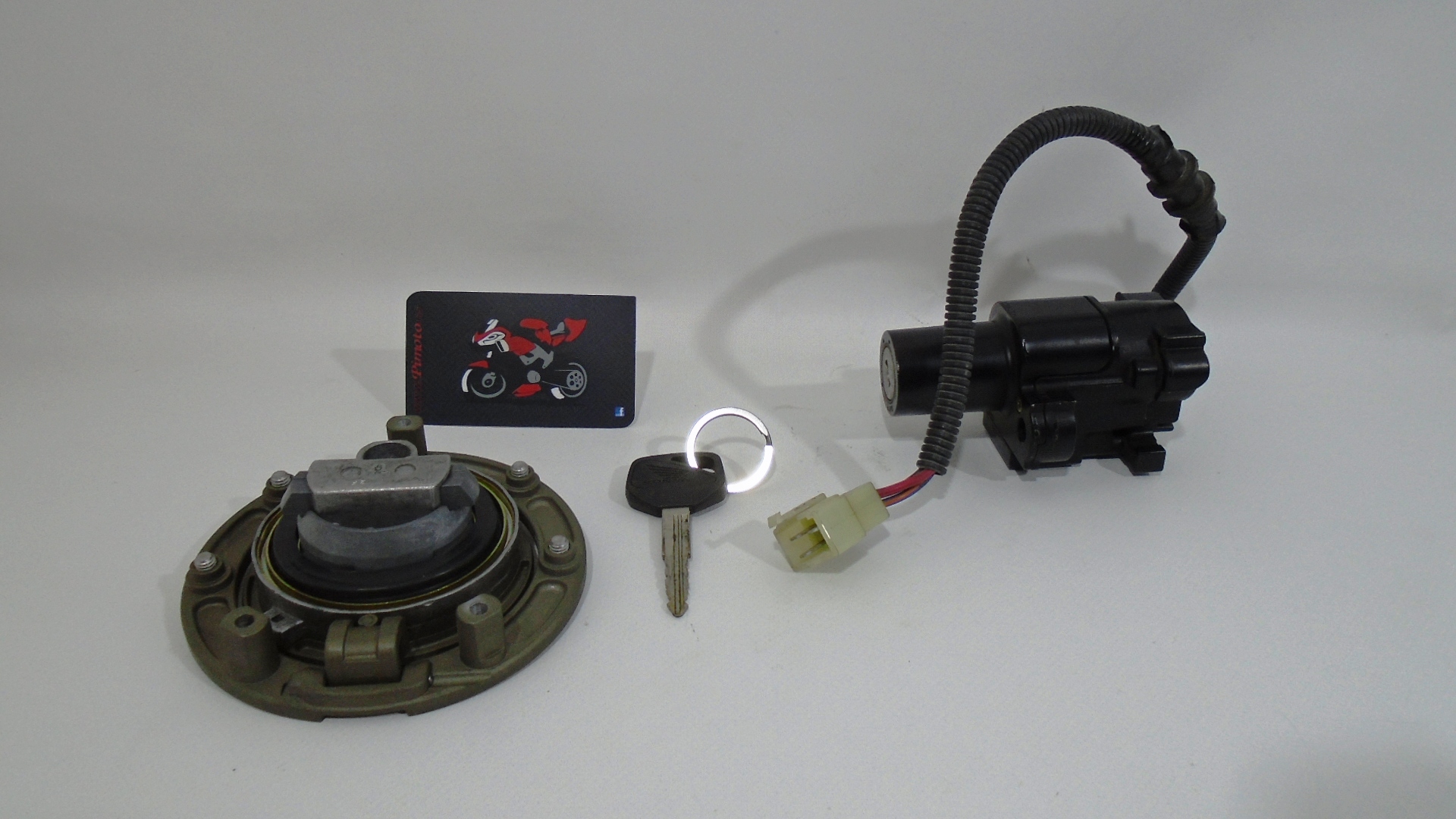 TAPON GASOLINA + LLAVE SIN CHIP HONDA CBR 600F 2001-2007 - Imagen 3