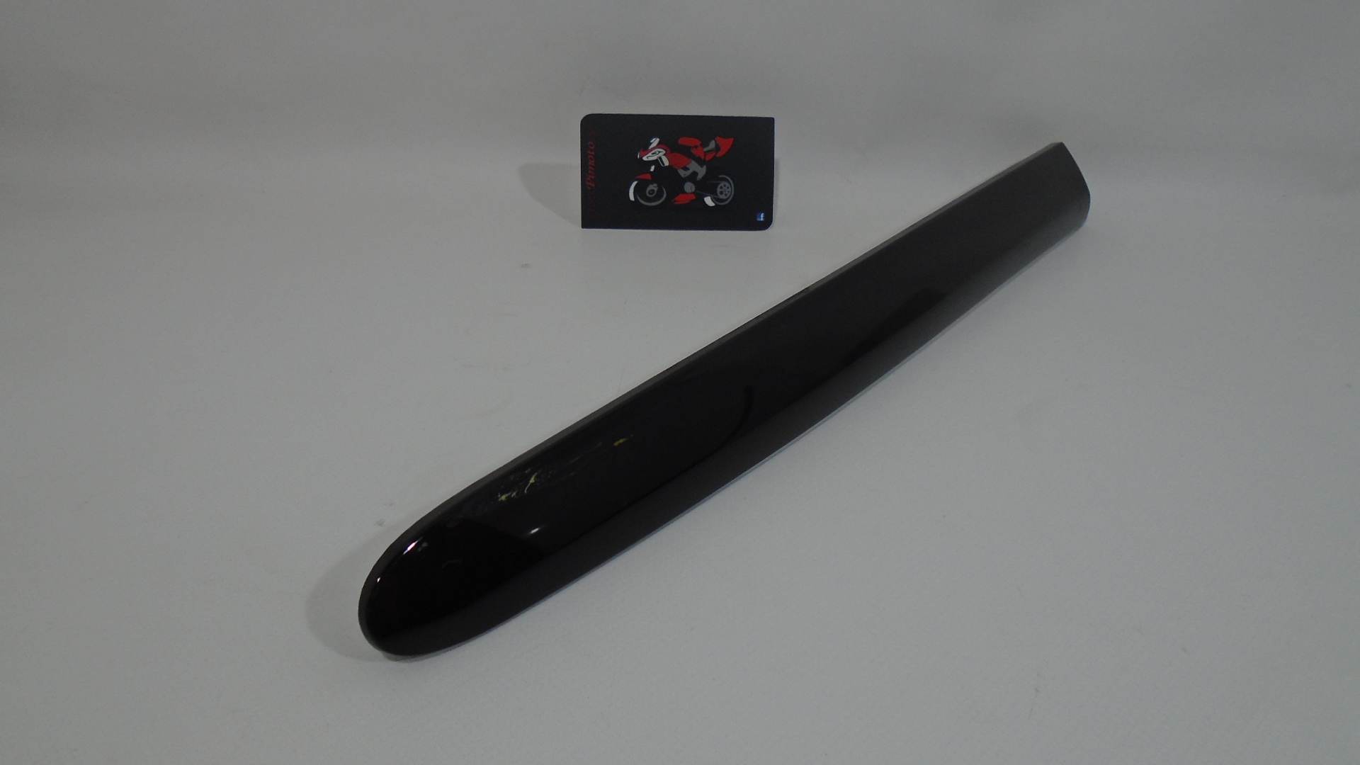 MOLDURA LATERAL MALETA INFERIOR IZQUIERDA HONDA GOLDWING 1800 01-11
