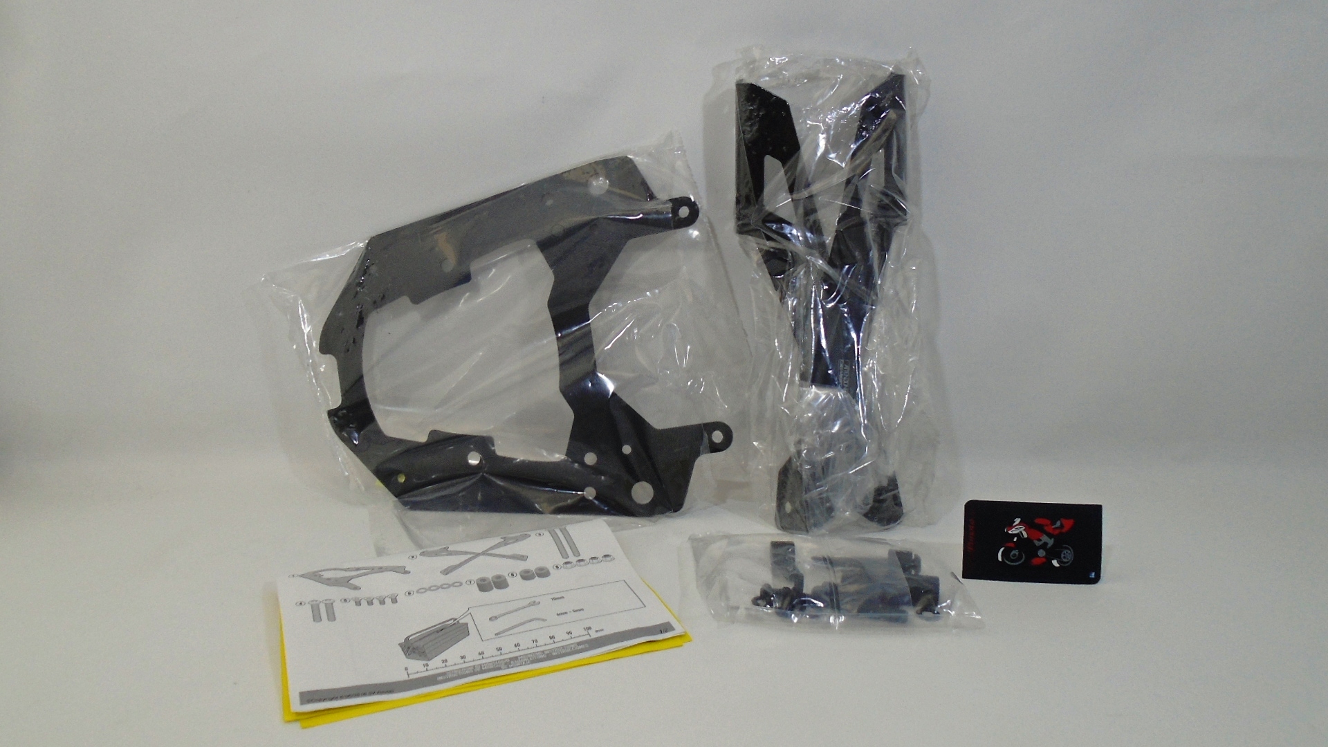 SOPORTE MALETA (BAUL) BMW C650 SPORT 2016
